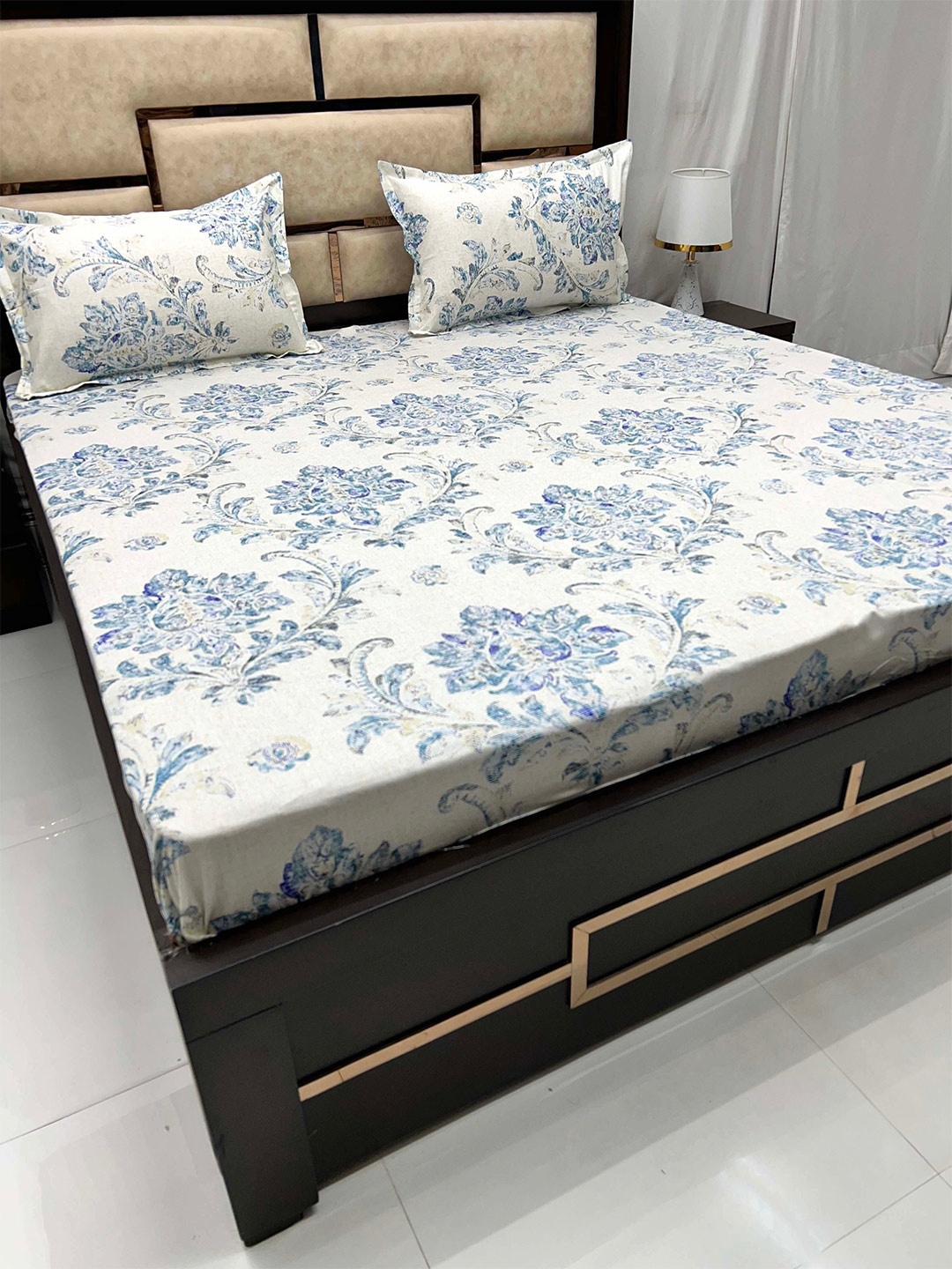 Pure Decor Velar Fur Sib White & Blue Pure Cotton 330 TC King Bedsheet & 2 Pillow Covers
Pure Decor Velar Fur Sib White & Blue Pure Cotton 330 TC King Bedsheet & 2 Pillow Covers