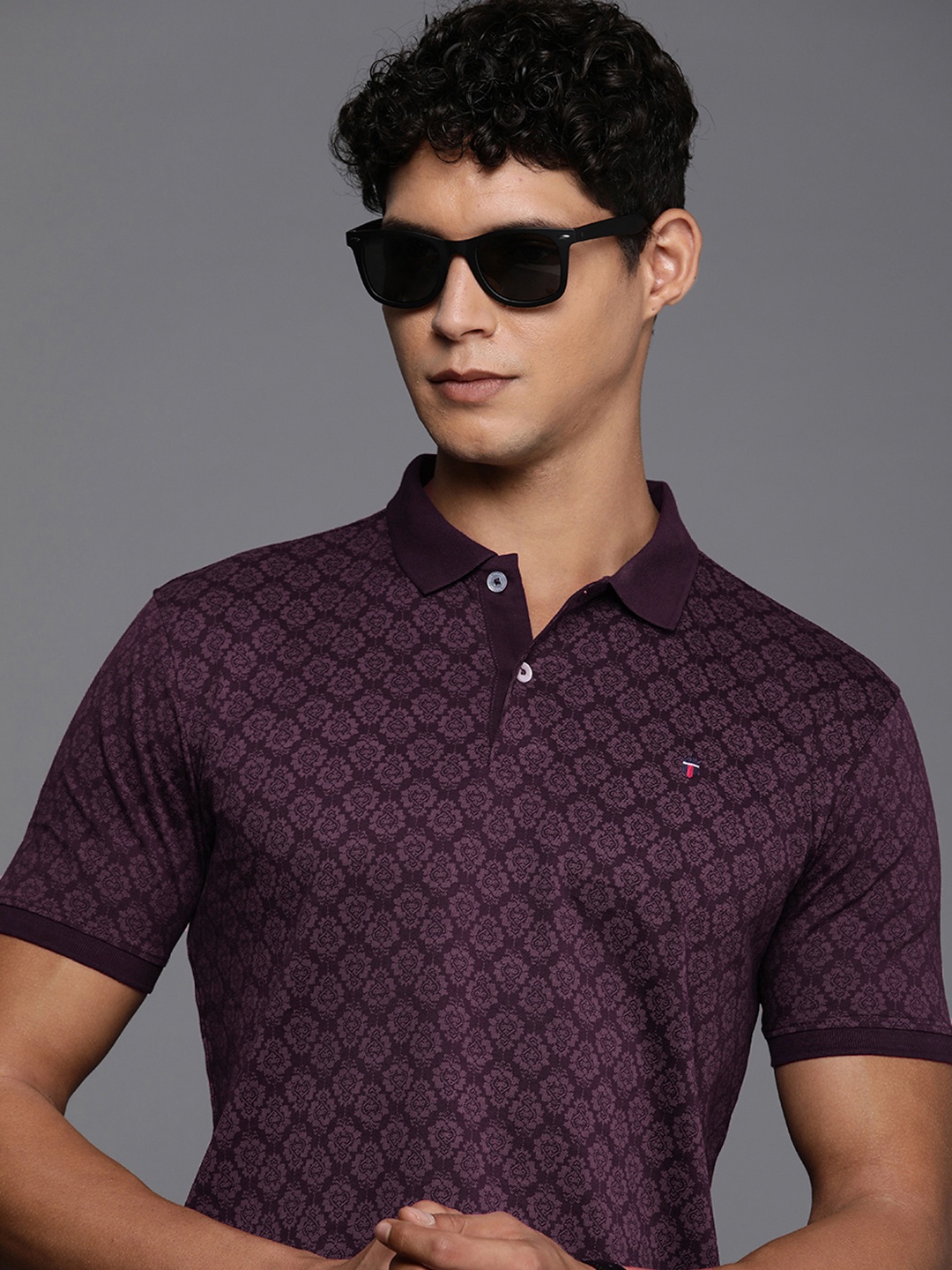 Louis Philippe Sport Ethnic Printed Polo Collar Pure Cotton Slim Fit T-shirt, Purple
Louis Philippe Sport Ethnic Printed Polo Collar Pure Cotton Slim Fit T-shirt, Purple