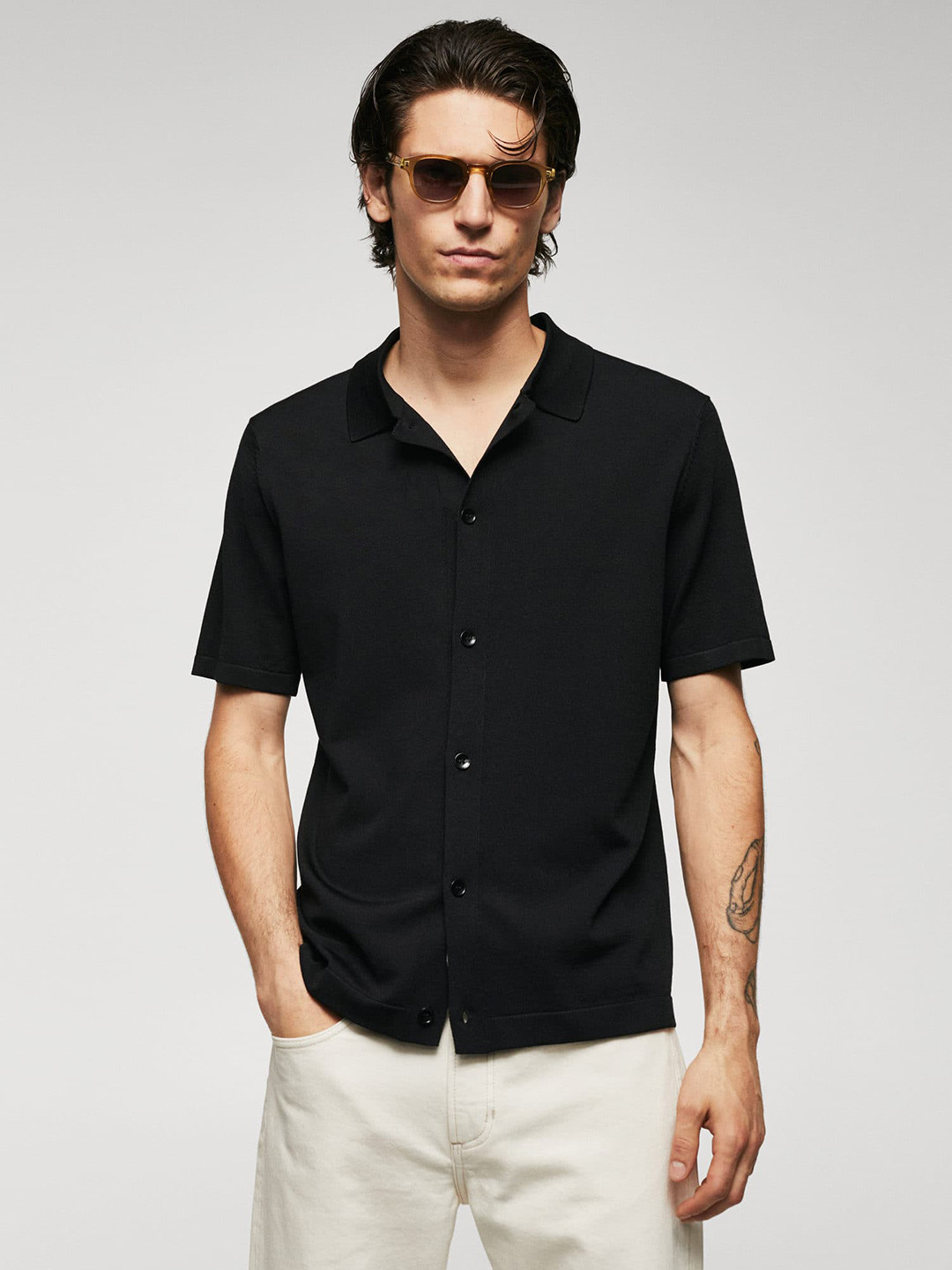 MANGO MAN Slim Fit Stretchable Casual Shirt, Black
MANGO MAN Slim Fit Stretchable Casual Shirt, Black