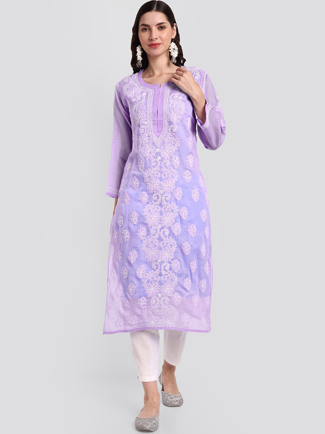 Seva Chikan Floral Motifs Embroidered Chikankari Straight Kurta, Mauve
Seva Chikan Floral Motifs Embroidered Chikankari Straight Kurta, Mauve