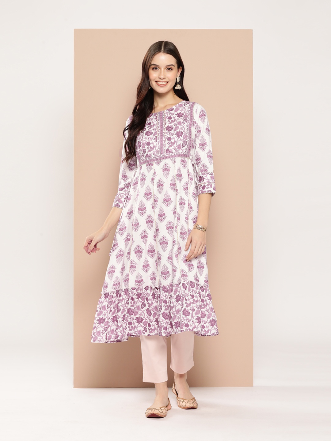 HERE&NOW Floral Printed Gotta-Patti Detailed Waist Tie-Ups Ruffled A-Line Kurta, White
HERE&NOW Floral Printed Gotta-Patti Detailed Waist Tie-Ups Ruffled A-Line Kurta, White