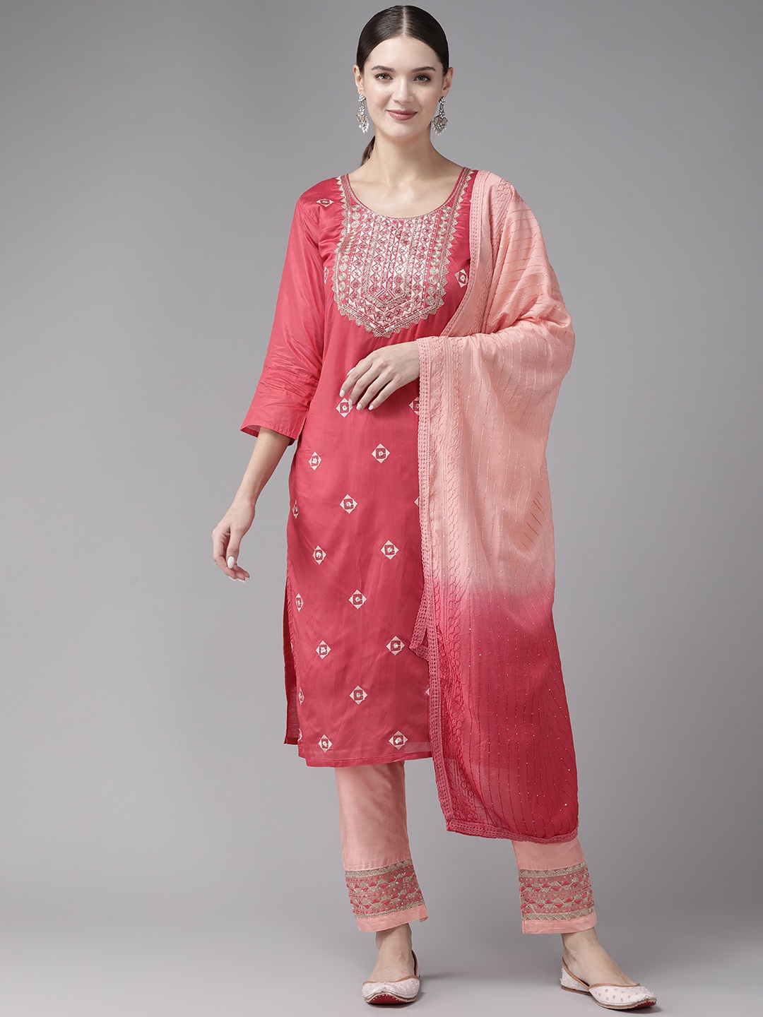Aarika Ethnic Motifs Embroidered Sequinned Pure Cotton Kurta with Trousers & Dupatta, Red
Aarika Ethnic Motifs Embroidered Sequinned Pure Cotton Kurta with Trousers & Dupatta, Red