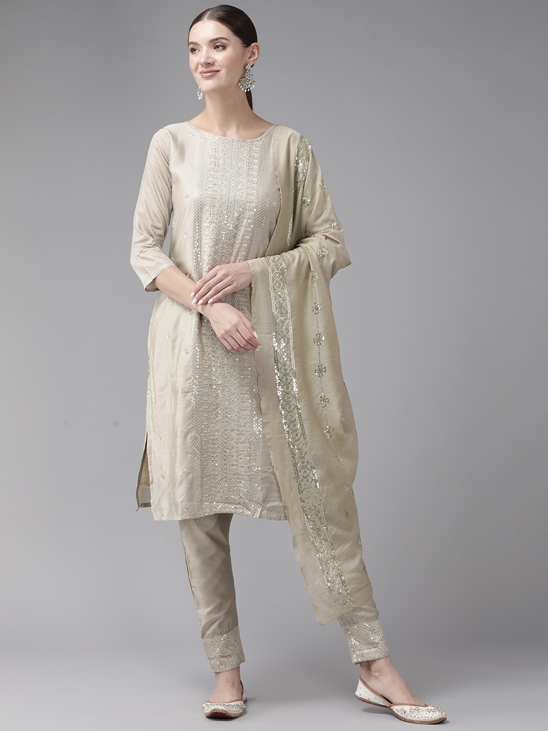 Aarika Ethnic Motifs Embroidered Sequinned Pure Cotton Kurta with Trousers & Dupatta, Beige
Aarika Ethnic Motifs Embroidered Sequinned Pure Cotton Kurta with Trousers & Dupatta, Beige