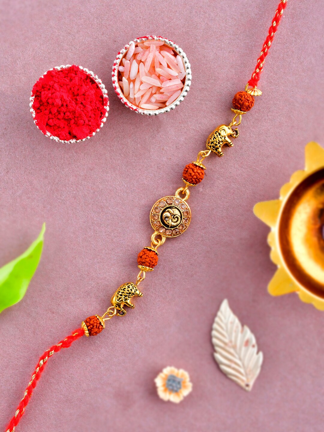 Aapno Rajasthan Men Elephant Charm Detail Rakhi With Roli Chawal & Greeting Card, Gold
Aapno Rajasthan Men Elephant Charm Detail Rakhi With Roli Chawal & Greeting Card, Gold