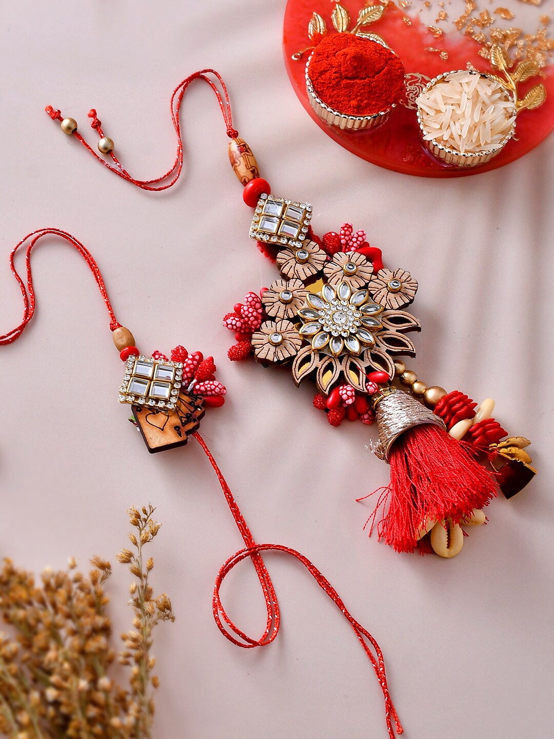 Aapno Rajasthan Unisex Set Of 2 Bhaiya Bhabhi Rakhi With Roli Chawal & Greeting Card, Red
Aapno Rajasthan Unisex Set Of 2 Bhaiya Bhabhi Rakhi With Roli Chawal & Greeting Card, Red