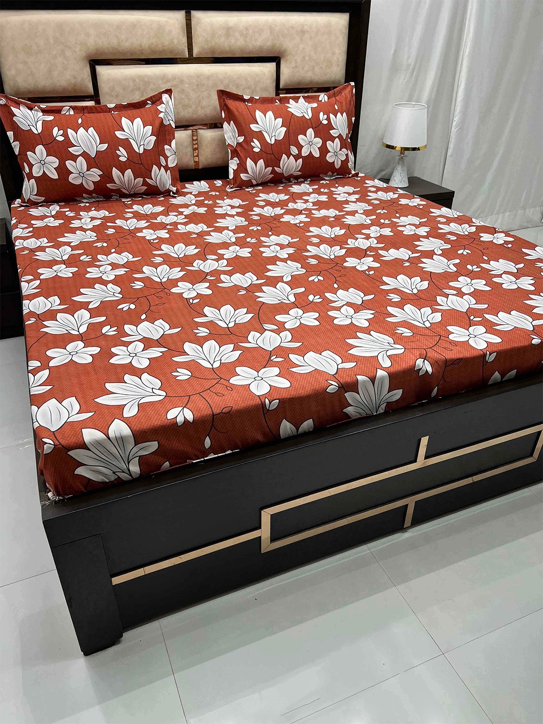 Pure Decor Leisure fur Orange Floral PolyCotton 230 TC King Bedsheet & 2 Pillow Covers
Pure Decor Leisure fur Orange Floral PolyCotton 230 TC King Bedsheet & 2 Pillow Covers