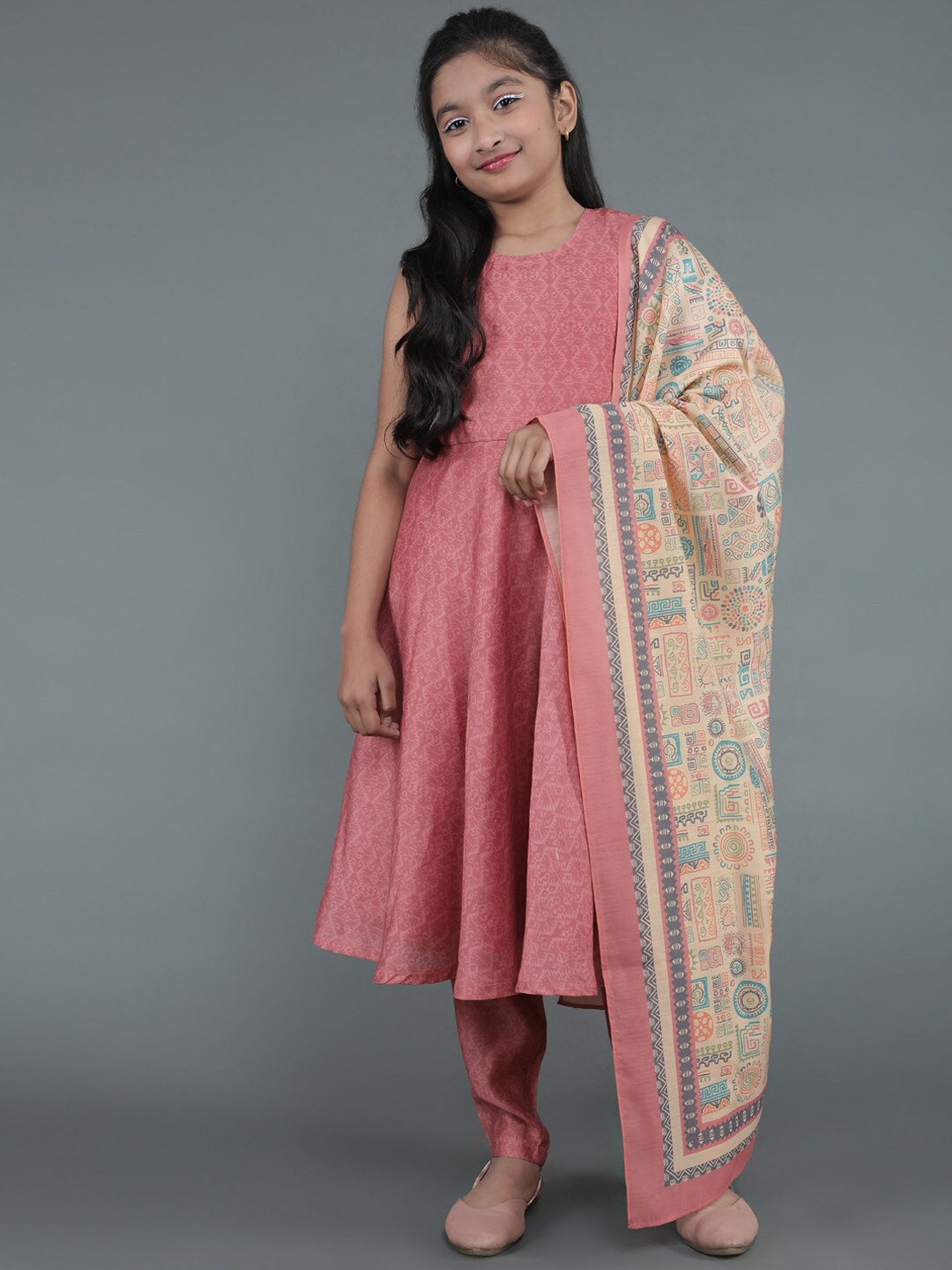 Aks Kids Girls Ethnic Motifs Printed Chanderi Silk Kurta with Trousers & With Dupatta, Mauve
Aks Kids Girls Ethnic Motifs Printed Chanderi Silk Kurta with Trousers & With Dupatta, Mauve