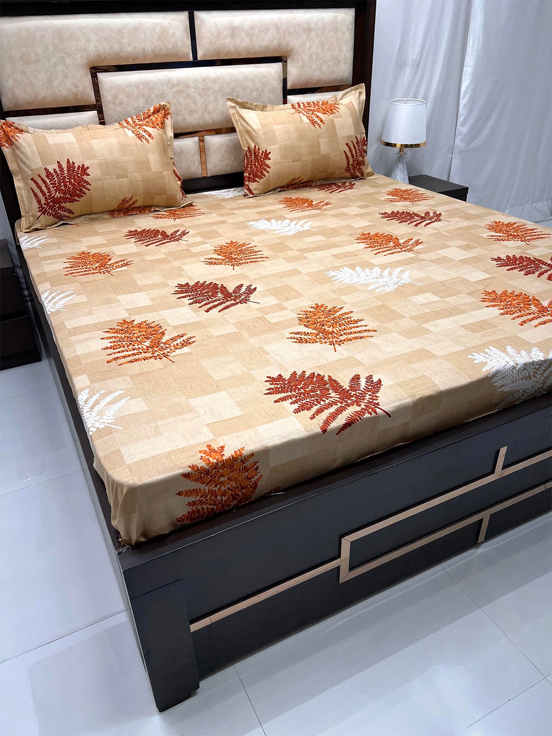 Pure Decor Velar Sib Beige Floral Pure Cotton 300 TC King Bedsheet & 2 Pillow Covers
Pure Decor Velar Sib Beige Floral Pure Cotton 300 TC King Bedsheet & 2 Pillow Covers