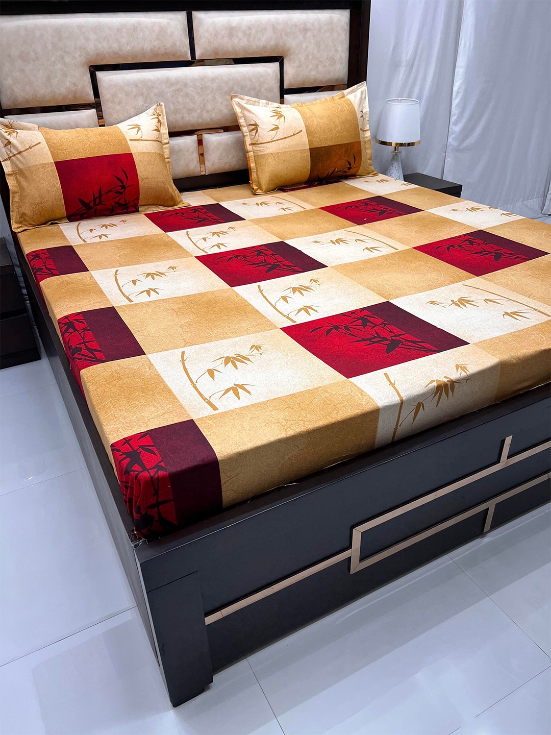 Pure Decor Velar Sib Red & White Floral Pure Cotton 300 TC King Bedsheet & 2 Pillow Covers
Pure Decor Velar Sib Red & White Floral Pure Cotton 300 TC King Bedsheet & 2 Pillow Covers