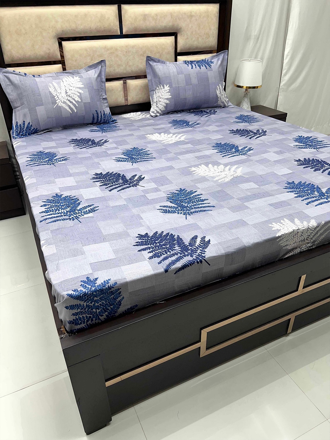 Pure Decor Velar Sib Blue Floral Pure Cotton 300 TC King Bedsheet with 2 Pillow Covers
Pure Decor Velar Sib Blue Floral Pure Cotton 300 TC King Bedsheet with 2 Pillow Covers