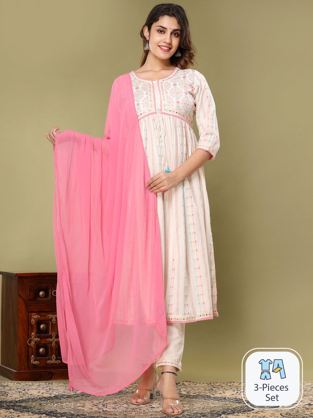 Readiprint Fashions Floral Embroidered Pure Cotton Kurta With Palazzos & Dupatta, Cream
Readiprint Fashions Floral Embroidered Pure Cotton Kurta With Palazzos & Dupatta, Cream