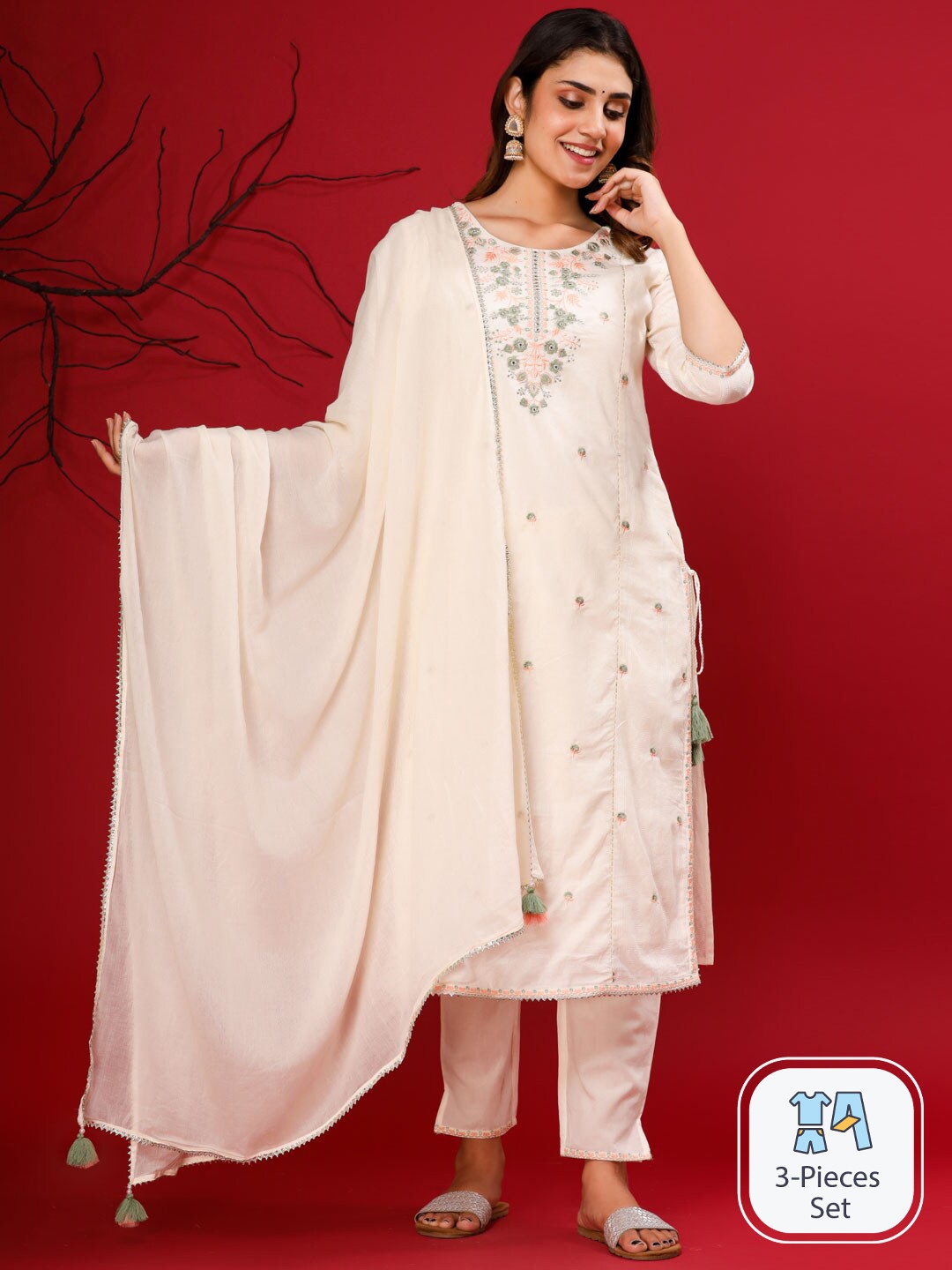 Readiprint Fashions Floral Embroidered Pure Cotton Straight Kurta with Trousers & Dupatta, Cream
Readiprint Fashions Floral Embroidered Pure Cotton Straight Kurta with Trousers & Dupatta, Cream