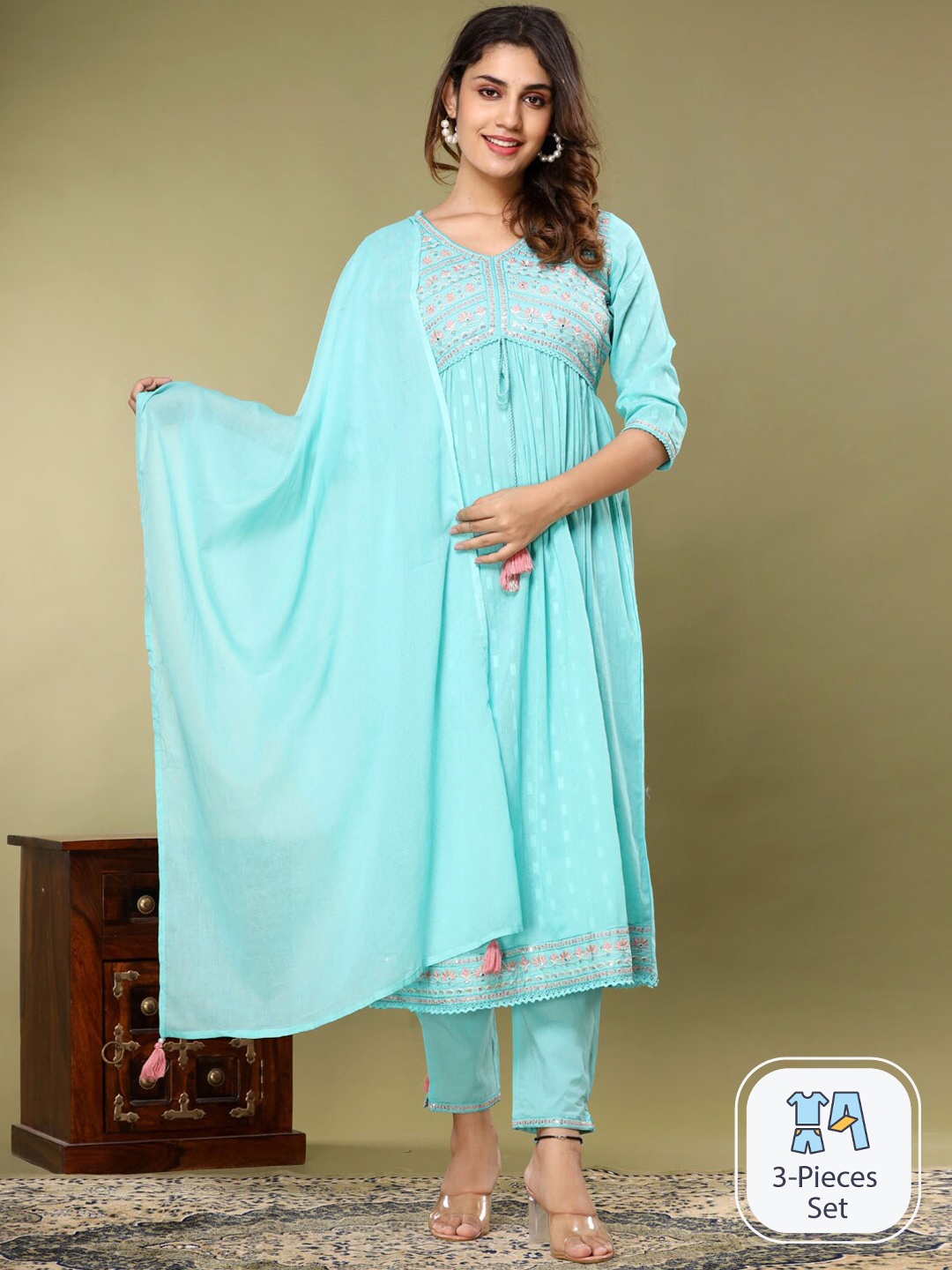 Readiprint Fashions Ethnic Motifs Embroidered Pure Cotton Kurta With Trousers & Dupatta, Turquoise blue
Readiprint Fashions Ethnic Motifs Embroidered Pure Cotton Kurta With Trousers & Dupatta, Turquoise blue