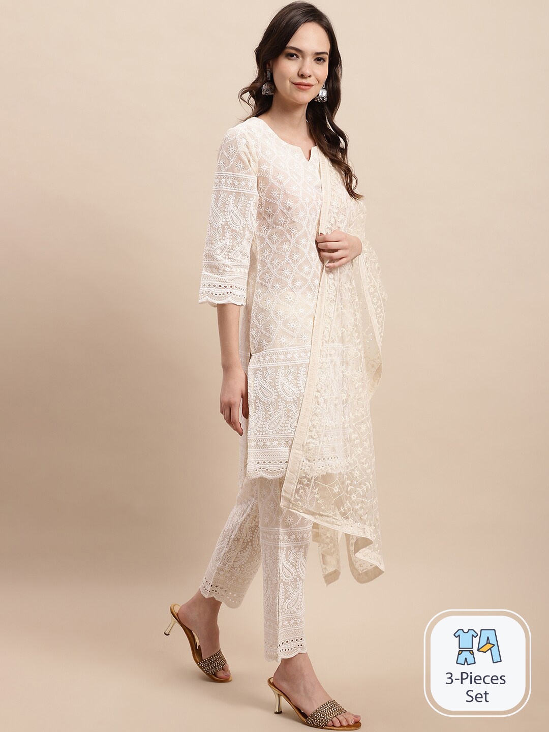 Anouk Cream-Coloured Embroidered Sequinned Pure Cotton Kurta With Palazzos & Dupatta
Anouk Cream-Coloured Embroidered Sequinned Pure Cotton Kurta With Palazzos & Dupatta