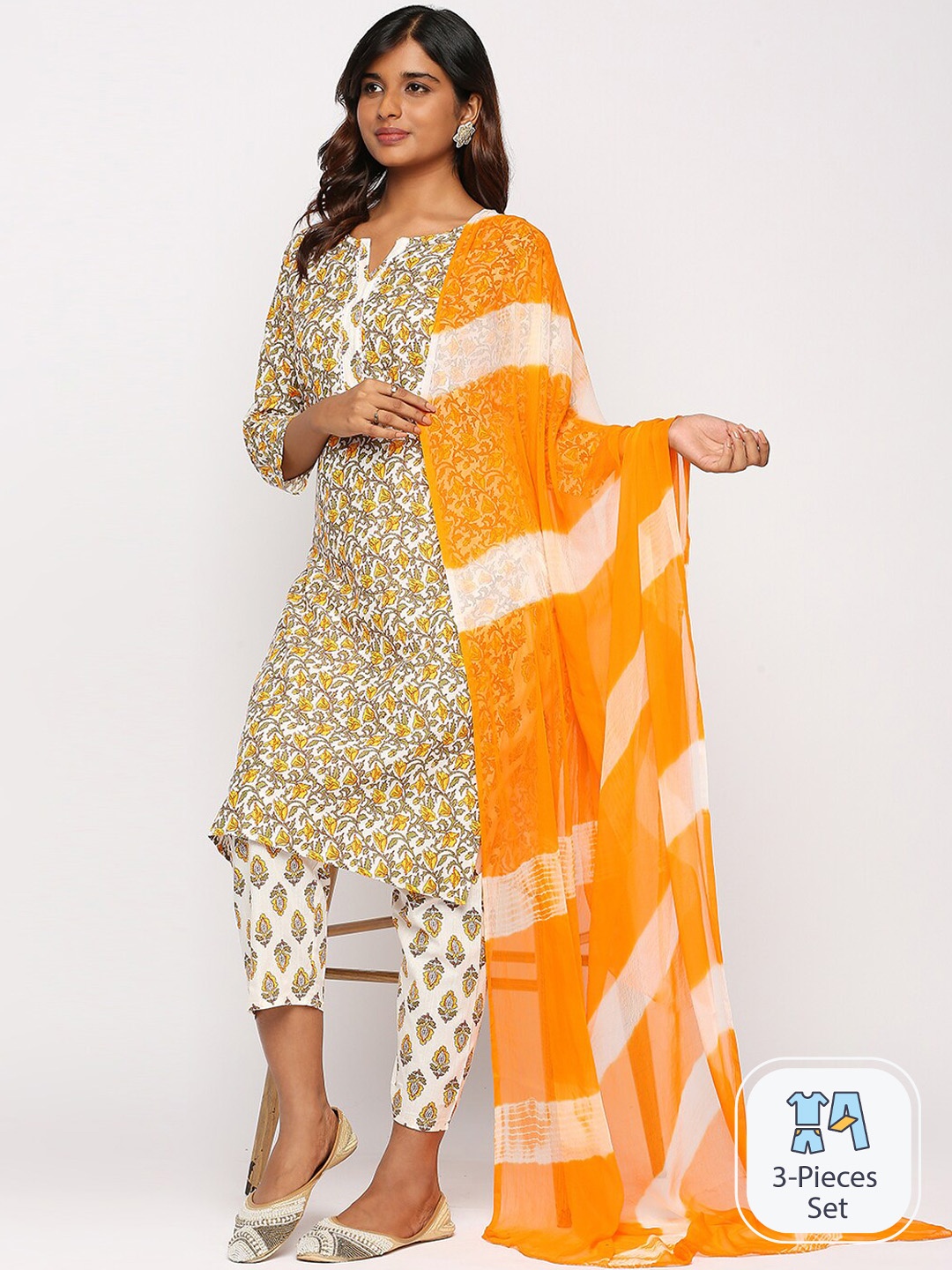 ZRI Floral Printed Regular Pure Cotton Kurta with Trousers & With Dupatta, Cream
ZRI Floral Printed Regular Pure Cotton Kurta with Trousers & With Dupatta, Cream