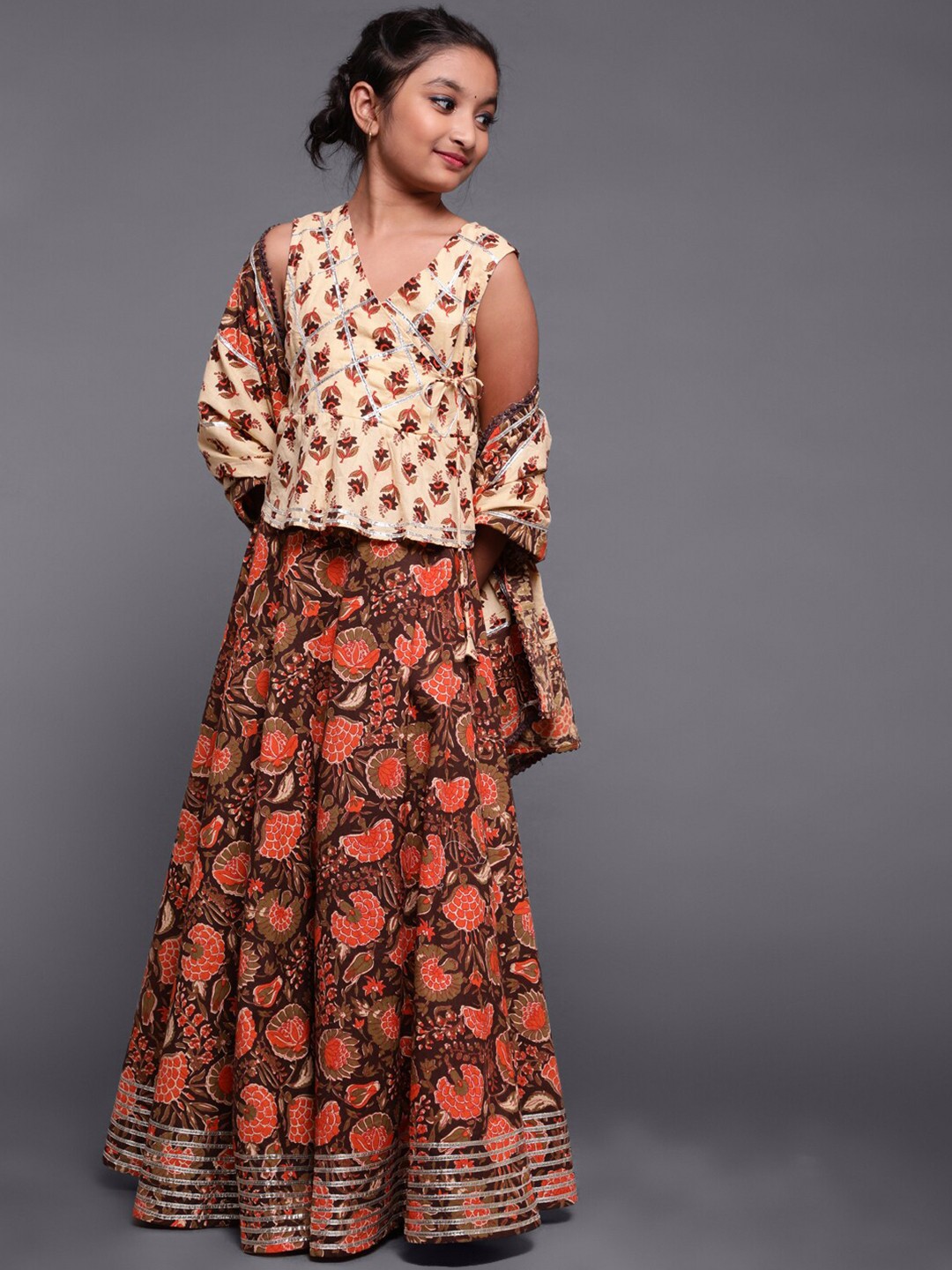 Aks Kids Girls Printed Ready to Wear Pure Cotton Gotta Patti Lehenga & Blouse With Dupatta, Brown
Aks Kids Girls Printed Ready to Wear Pure Cotton Gotta Patti Lehenga & Blouse With Dupatta, Brown