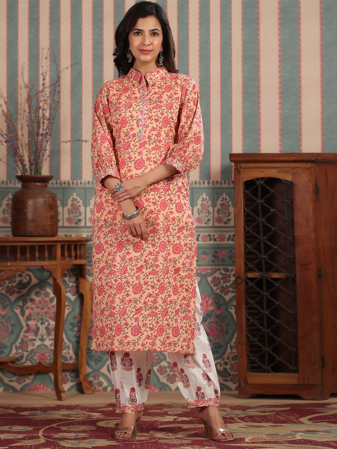 Readiprint Floral Printed Shirt Collar Gotta Patti Pure Cotton Kurti With Trouser, Peach
Readiprint Floral Printed Shirt Collar Gotta Patti Pure Cotton Kurti With Trouser, Peach