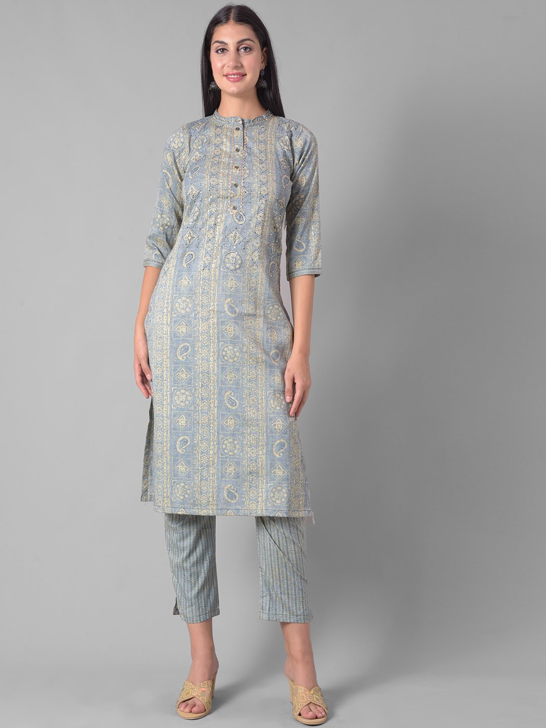 Dollar Missy Paisley Printed Mandarin Collar Gotta Patti Straight Kurta with Trousers, Blue
Dollar Missy Paisley Printed Mandarin Collar Gotta Patti Straight Kurta with Trousers, Blue