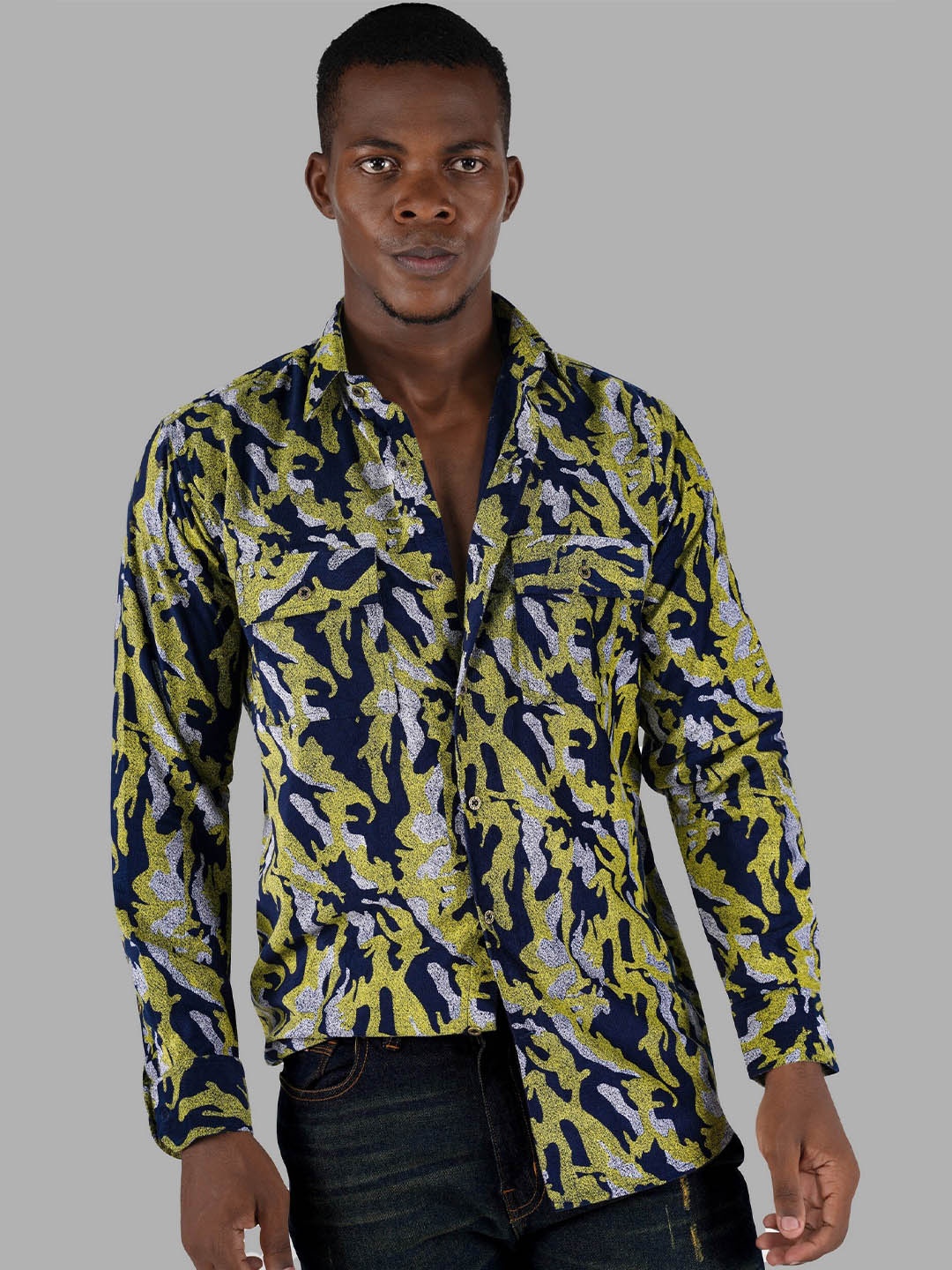FRENCH CROWN Standard Abstract Printed Twill Spread Collar Pure Cotton Casual Shirt, Green
FRENCH CROWN Standard Abstract Printed Twill Spread Collar Pure Cotton Casual Shirt, Green