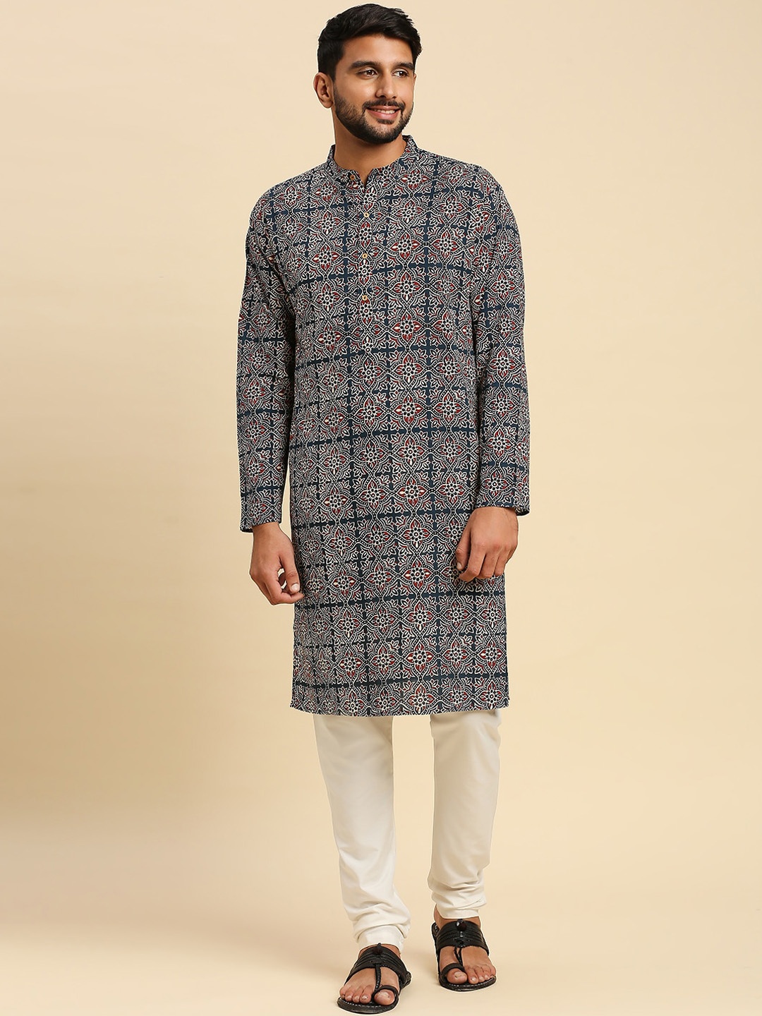 Anubhutee Ethnic Motifs Printed Mandarin Collar Long Sleeve Pure Cotton Straight Kurta, Navy blue
Anubhutee Ethnic Motifs Printed Mandarin Collar Long Sleeve Pure Cotton Straight Kurta, Navy blue
