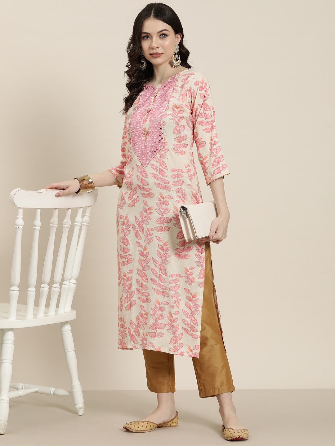 Tikhi Imli Floral Printed Gotta Patti Kurta, Pink