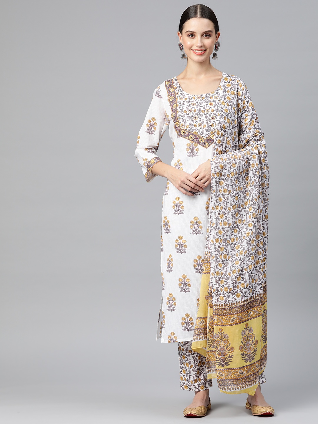 Readiprint Fashions Women Floral Printed Sequinned Kurta with Palazzos & With Dupatta, White
Readiprint Fashions Women Floral Printed Sequinned Kurta with Palazzos & With Dupatta, White