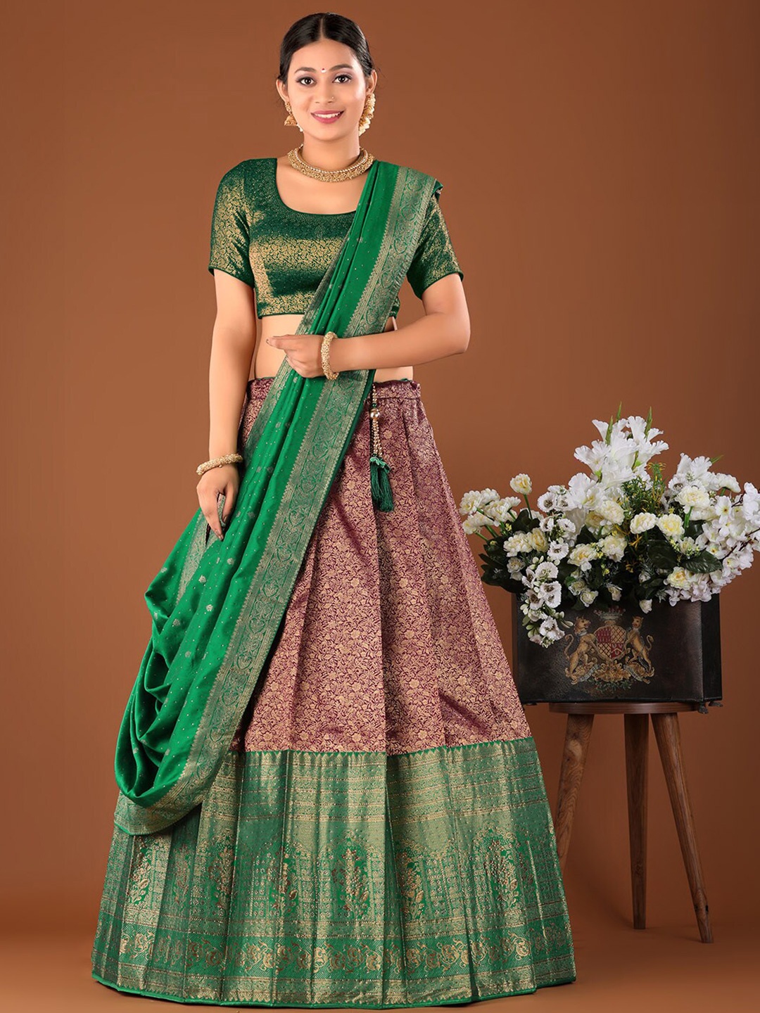 HALFSAREE STUDIO Woven Design Semi-Stitched Lehenga & Unstitched Blouse With Dupatta, Green
HALFSAREE STUDIO Woven Design Semi-Stitched Lehenga & Unstitched Blouse With Dupatta, Green