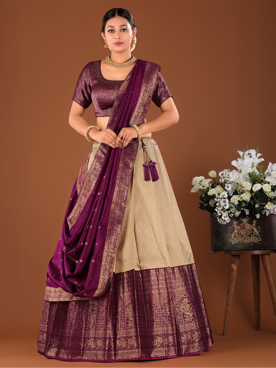 HALFSAREE STUDIO Woven Design Semi-Stitched Lehenga & Unstitched Blouse With Dupatta, Beige
HALFSAREE STUDIO Woven Design Semi-Stitched Lehenga & Unstitched Blouse With Dupatta, Beige