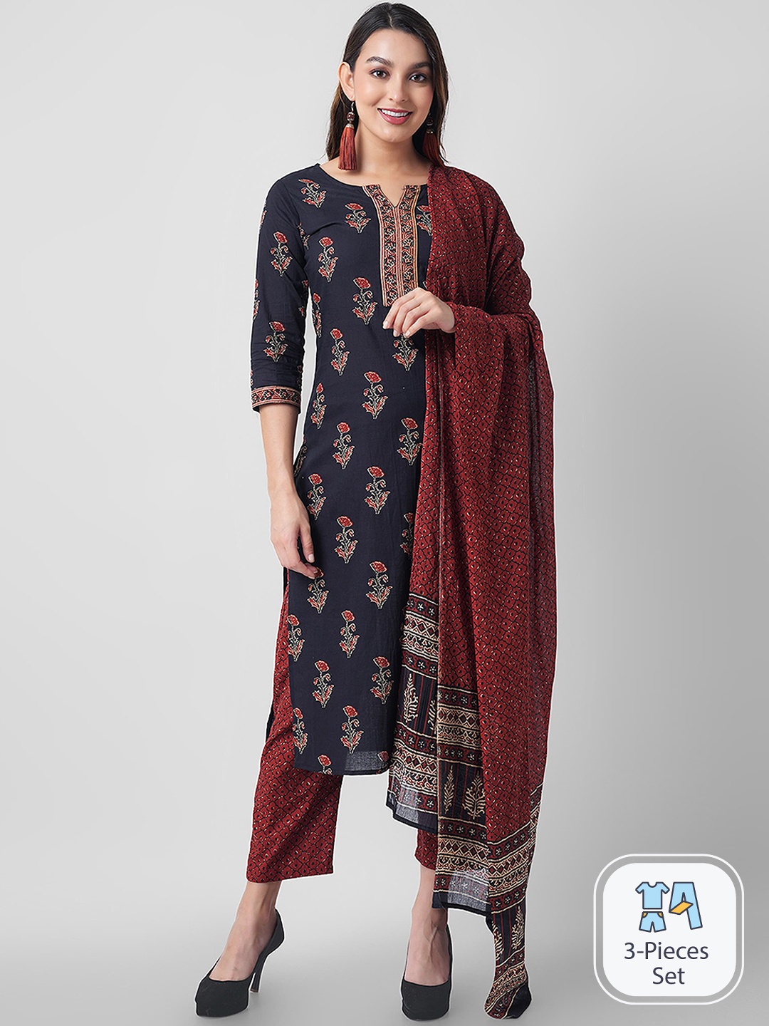 Arayna Floral Printed Regular Pure Cotton Kurta with Palazzos & With Dupatta, Navy blue
Arayna Floral Printed Regular Pure Cotton Kurta with Palazzos & With Dupatta, Navy blue