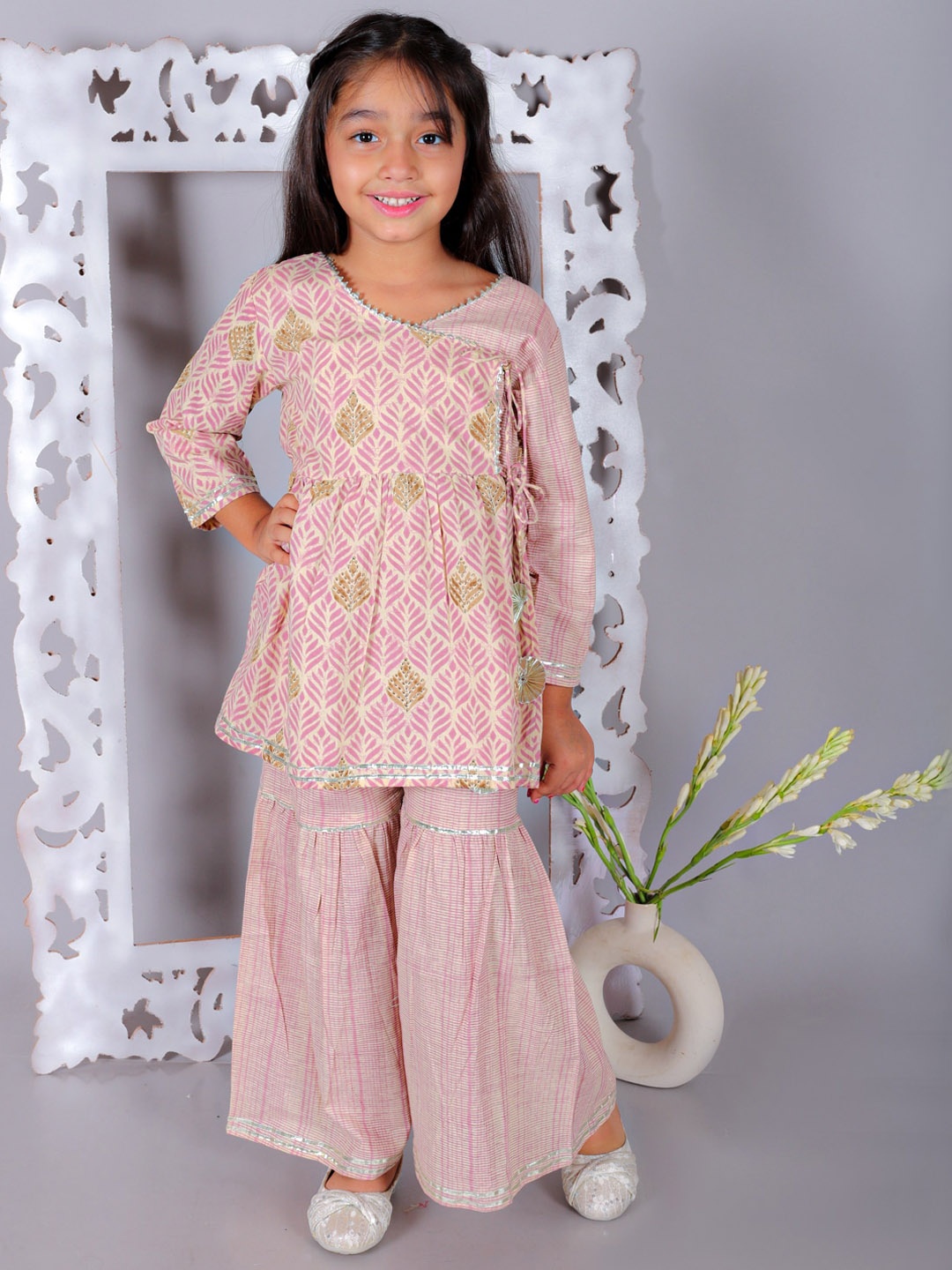 Ka-mee Girls Floral Printed Angrakha Gotta Patti Pure Cotton A-line Kurta With Sharara, Pink
Ka-mee Girls Floral Printed Angrakha Gotta Patti Pure Cotton A-line Kurta With Sharara, Pink