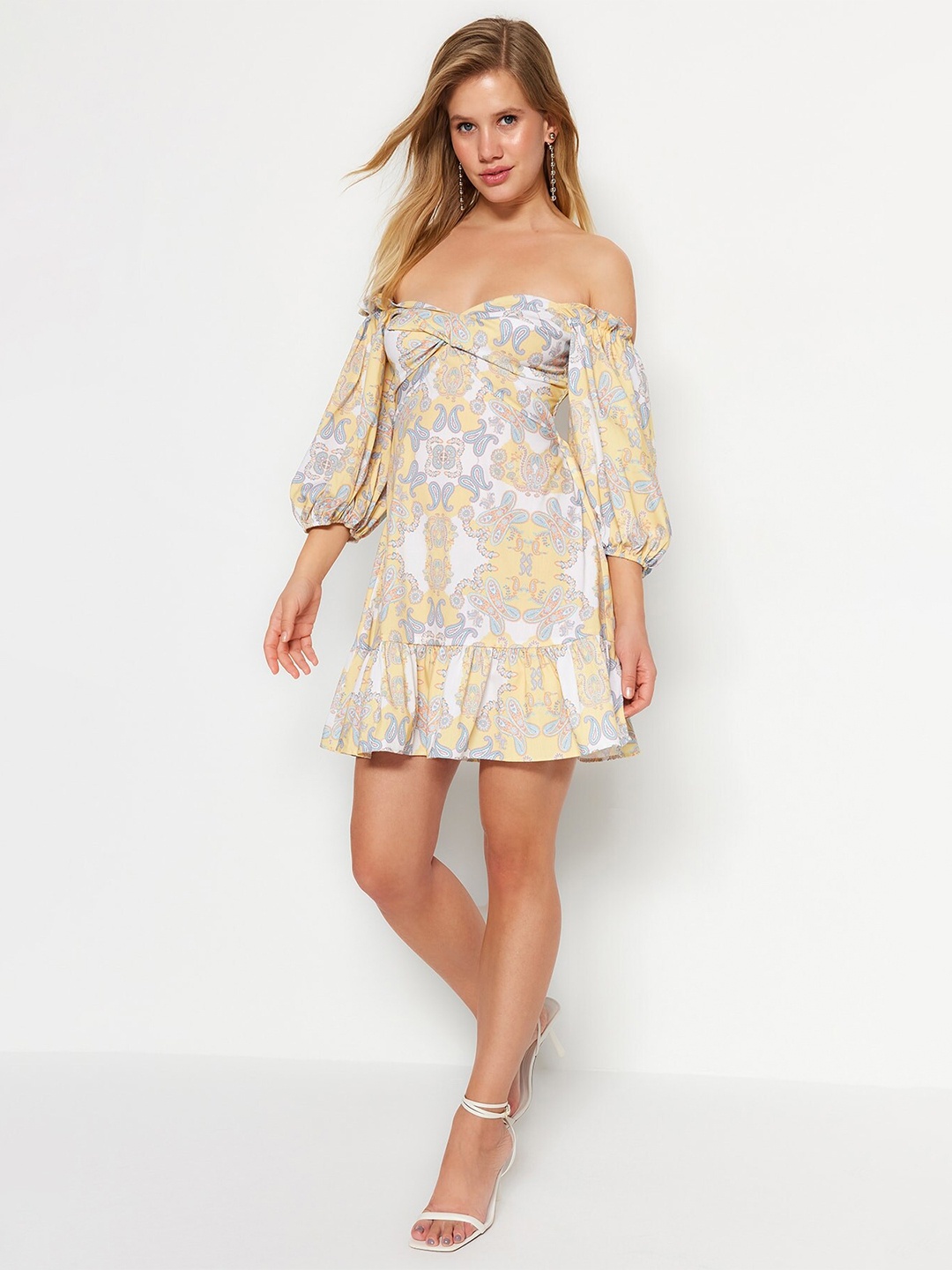 Trendyol Ethnic Motifs Printed Off-Shoulder Puff Sleeve Smocked Detail A-Line Dress, White
Trendyol Ethnic Motifs Printed Off-Shoulder Puff Sleeve Smocked Detail A-Line Dress, White