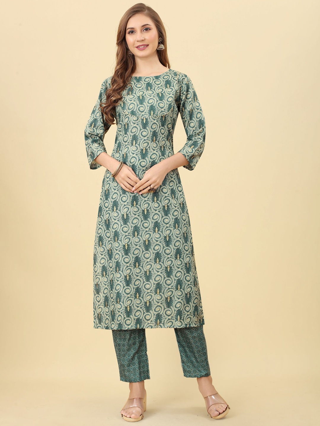 PREMROOP- THE STYLE YOU LOVE Ethnic Motifs Printed Gotta Patti Kurta With Trousers, Turquoise blue
PREMROOP- THE STYLE YOU LOVE Ethnic Motifs Printed Gotta Patti Kurta With Trousers, Turquoise blue