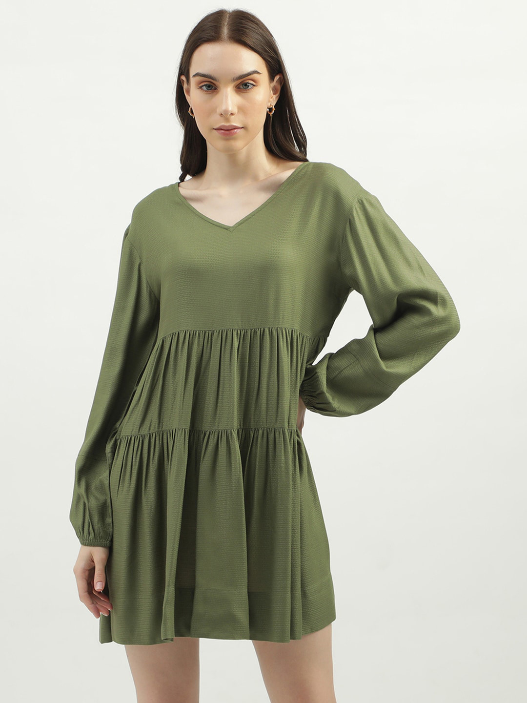 United Colors of Benetton V-Neck Puff Sleeves Gathered A-Line Mini Dress, Olive
United Colors of Benetton V-Neck Puff Sleeves Gathered A-Line Mini Dress, Olive