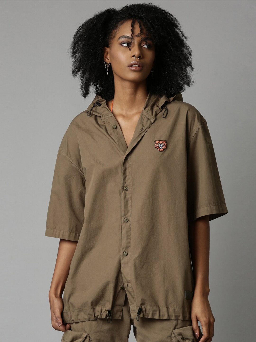 Breakbounce Classic Oversized Mock Collar With Cap Opaque Cotton Casual Shirt, Olive
Breakbounce Classic Oversized Mock Collar With Cap Opaque Cotton Casual Shirt, Olive