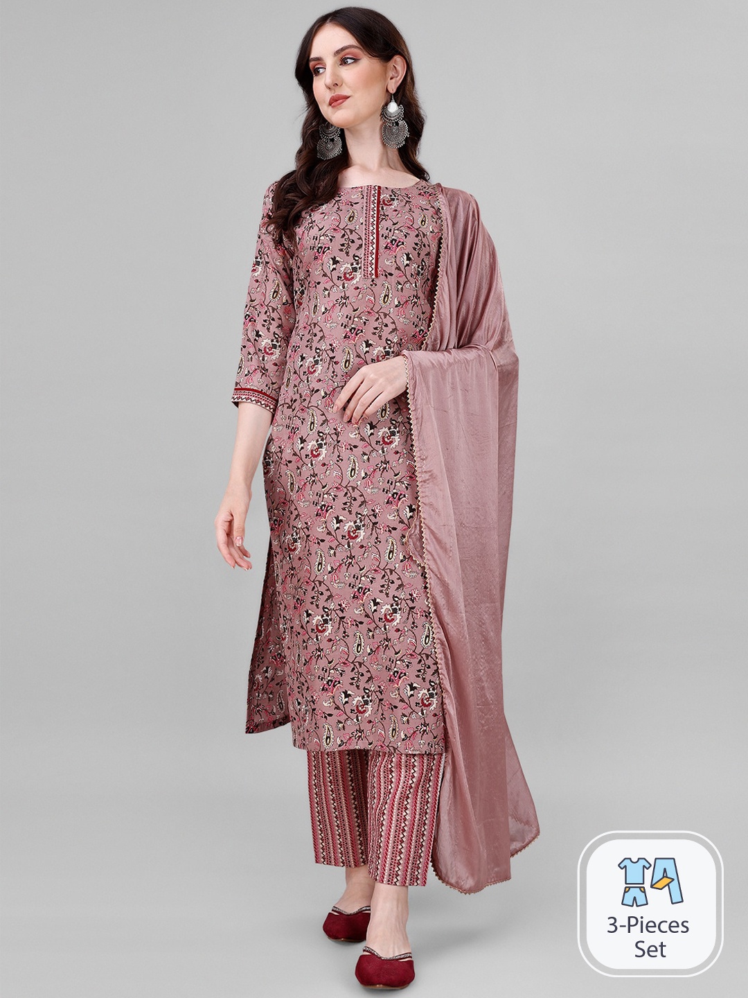 Sun Fashion And Lifestyle Floral Printed Gotta Patti Kurta with Trousers & With Dupatta, Pink
Sun Fashion And Lifestyle Floral Printed Gotta Patti Kurta with Trousers & With Dupatta, Pink