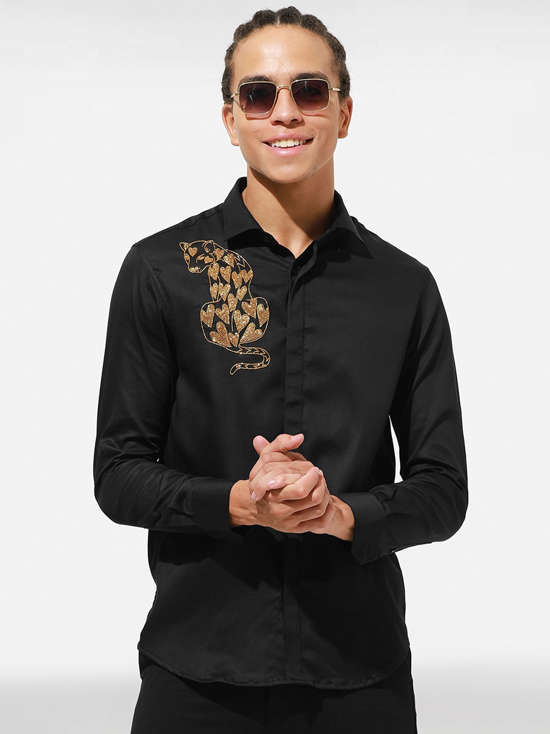 Komal Kothari Embellished Heart Panther India Slim Fit Cotton Opaque Casual Shirt, Black
Komal Kothari Embellished Heart Panther India Slim Fit Cotton Opaque Casual Shirt, Black