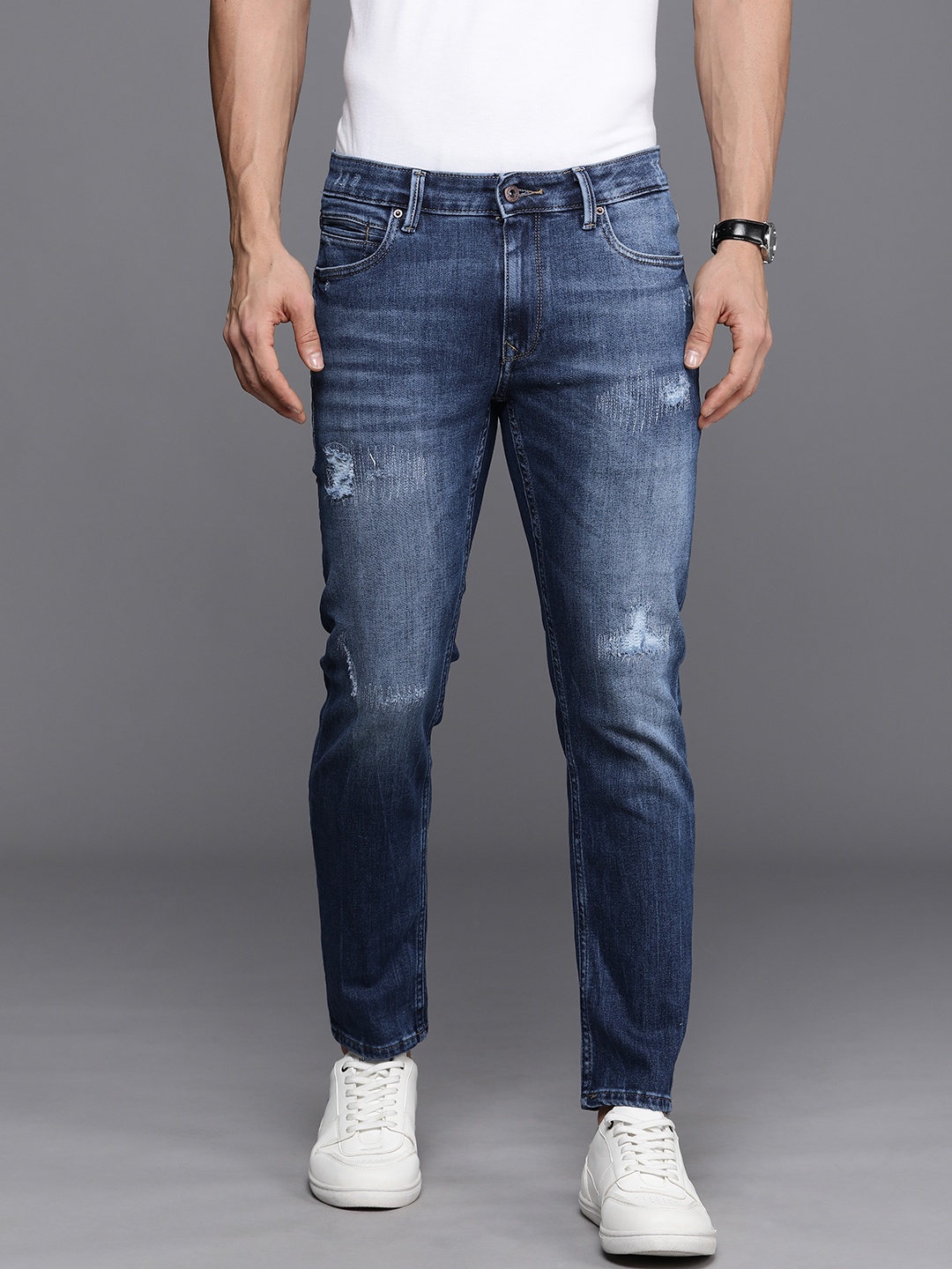 Louis Philippe Jeans Men Low-Rise Low Distress Light Fade Stretchable Jeans, Navy blue
Louis Philippe Jeans Men Low-Rise Low Distress Light Fade Stretchable Jeans, Navy blue