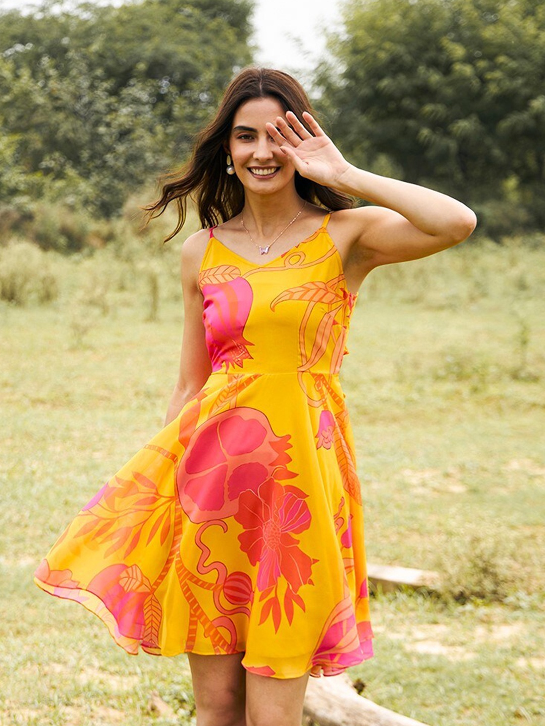 MABISH by Sonal Jain Floral Printed Tie Ups Georgette Fit & Flare Mini Dress, Yellow
MABISH by Sonal Jain Floral Printed Tie Ups Georgette Fit & Flare Mini Dress, Yellow
