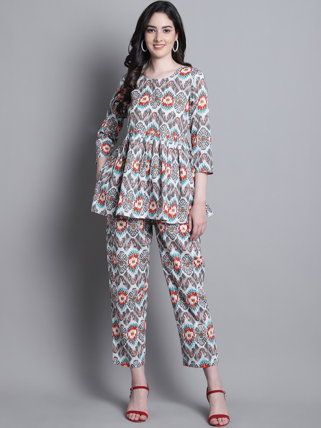 Prakrti White & Grey Ethnic Motifs Printed Gathered Pure Cotton Tunic with Trousers, Off white
Prakrti White & Grey Ethnic Motifs Printed Gathered Pure Cotton Tunic with Trousers, Off white