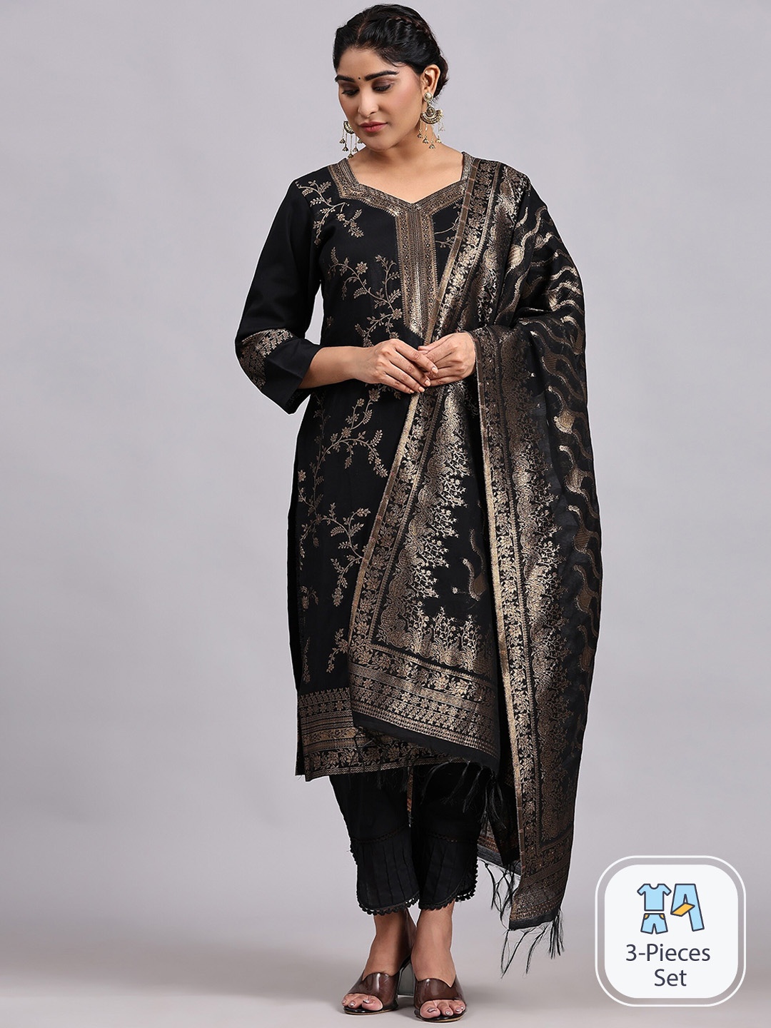 HOUSE OF KIRNA'S WITH LOGO OF HOK Floral Woven Design Pure Cotton Straight Kurta Set, Black
HOUSE OF KIRNA'S WITH LOGO OF HOK Floral Woven Design Pure Cotton Straight Kurta Set, Black