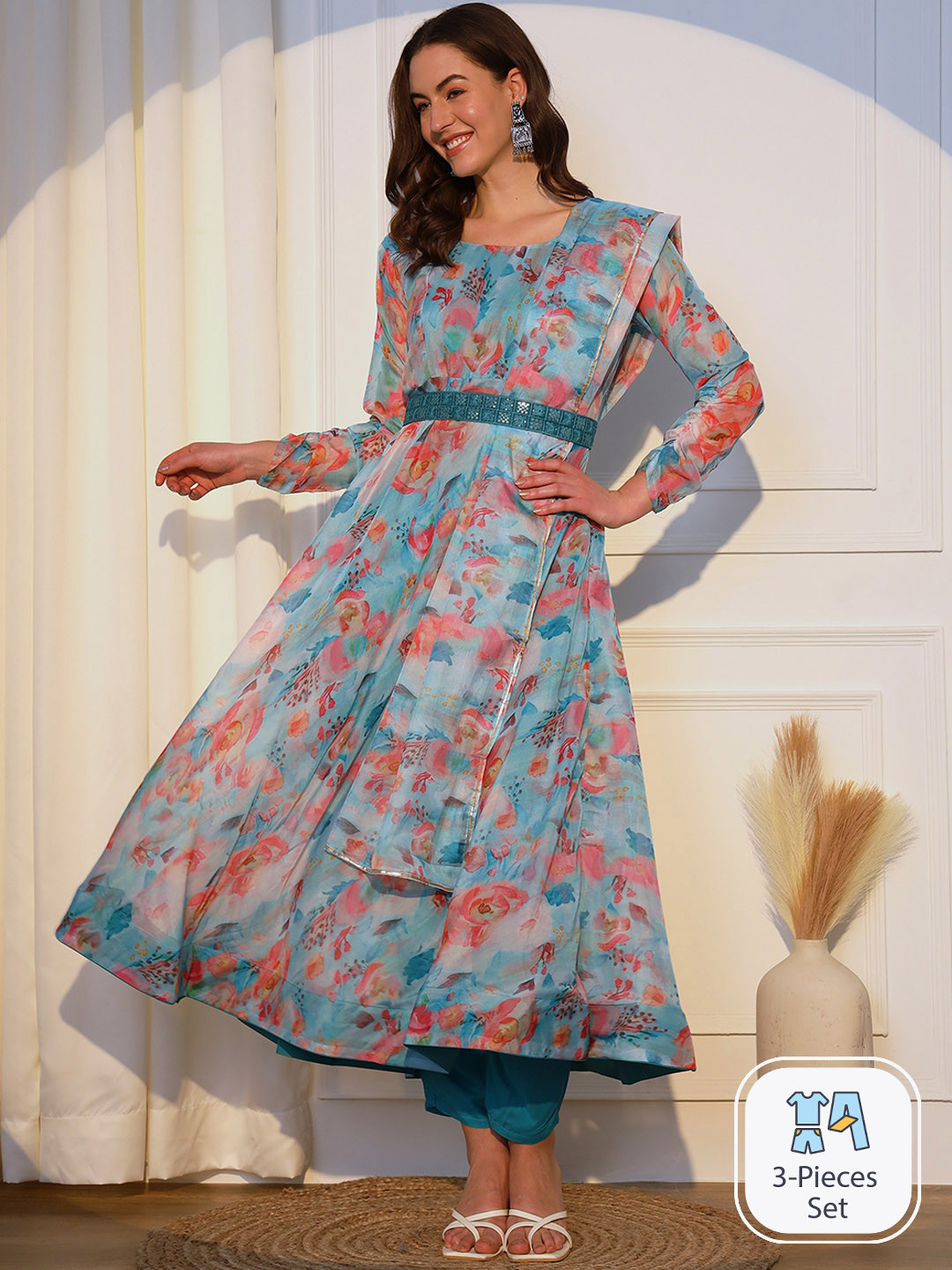 ASPORA Floral Printed Regular Gotta Patti Kurta Set With Dupatta & Belt, Turquoise blue
ASPORA Floral Printed Regular Gotta Patti Kurta Set With Dupatta & Belt, Turquoise blue