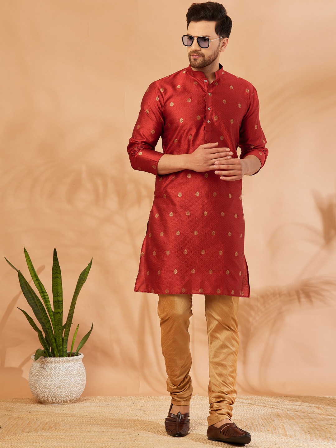 Armaan Ethnic Ethnic Motifs Printed Mandarin Collar Pure Cotton Kurta with Churidar, Maroon
Armaan Ethnic Ethnic Motifs Printed Mandarin Collar Pure Cotton Kurta with Churidar, Maroon