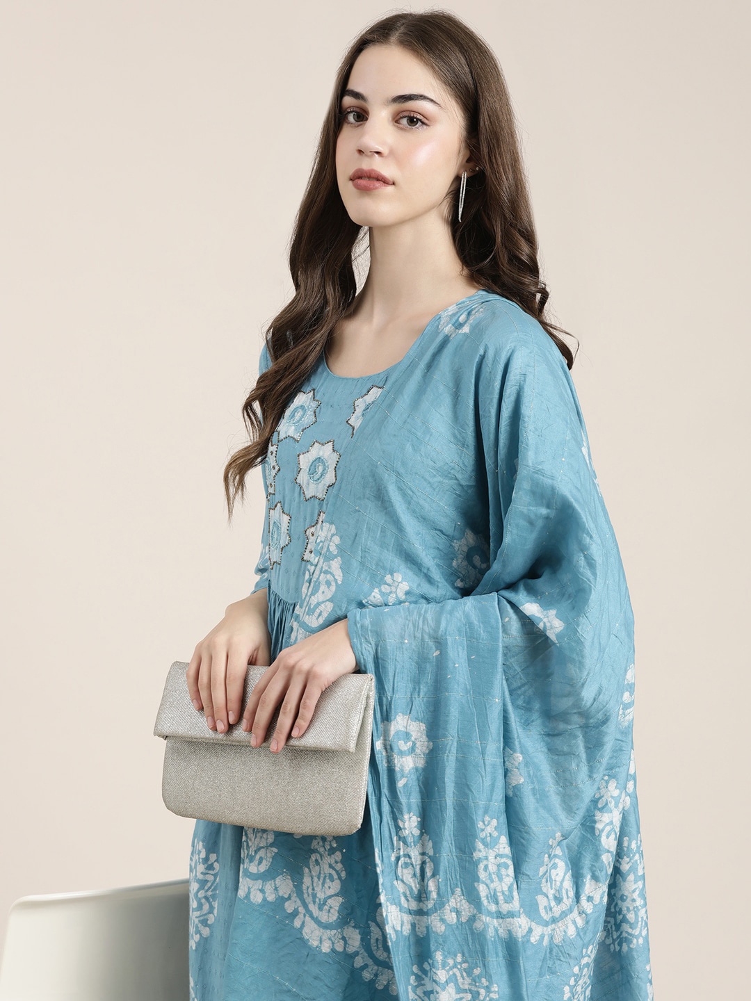 SHOWOFF Ethnic Motifs Printed Empire Beads and Stones Kurta With Trousers & Dupatta, Blue
SHOWOFF Ethnic Motifs Printed Empire Beads and Stones Kurta With Trousers & Dupatta, Blue