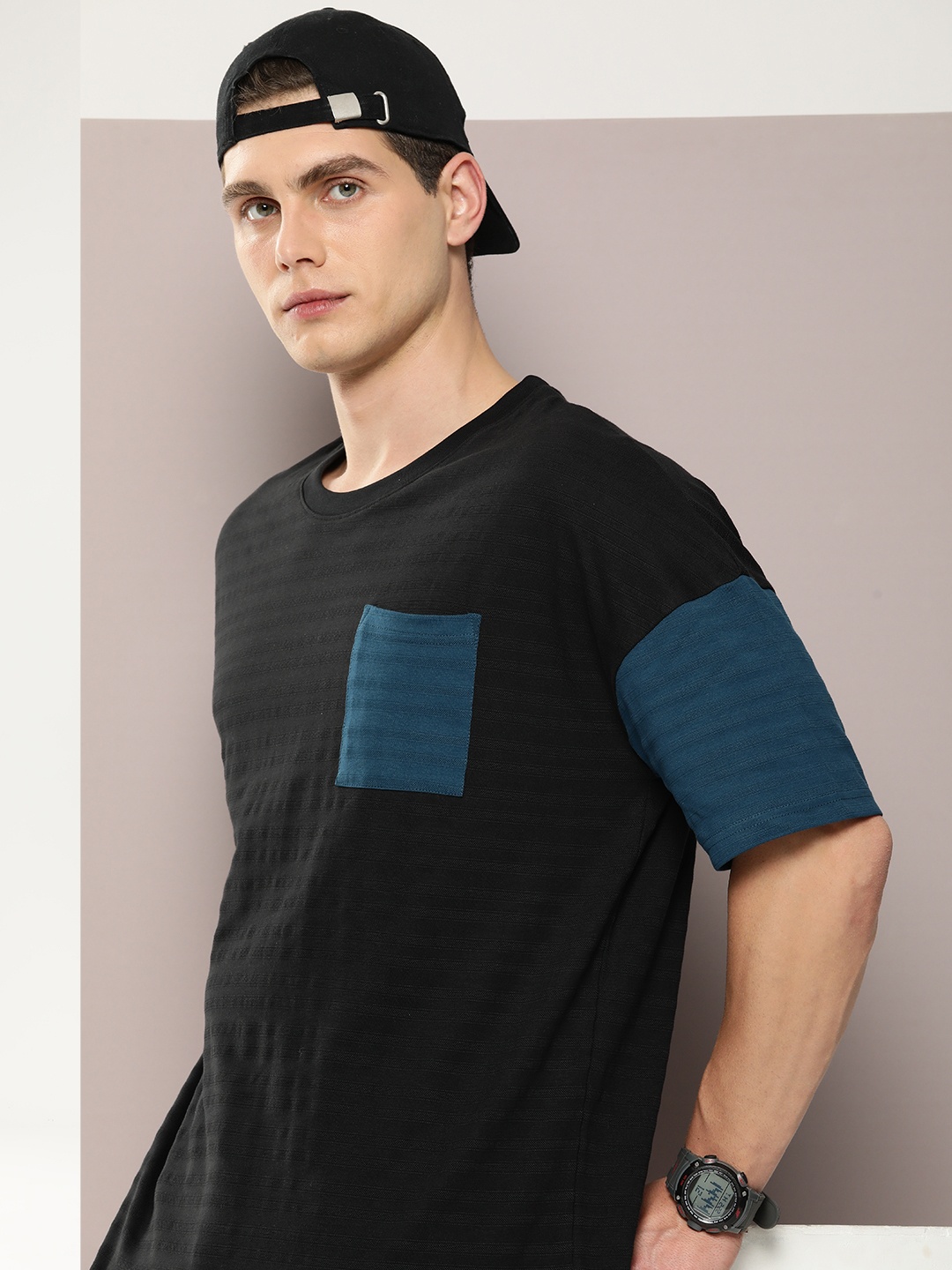 DILLINGER Men Colourblocked Drop-Shoulder Sleeves Pure Cotton Jacquard Structure T-shirt, Black
DILLINGER Men Colourblocked Drop-Shoulder Sleeves Pure Cotton Jacquard Structure T-shirt, Black