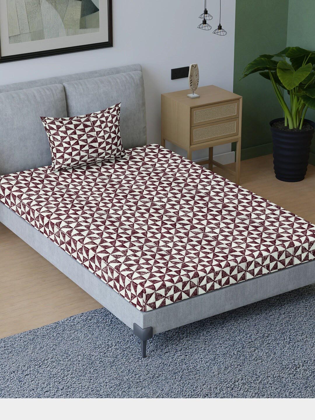 Sangria Maroon & White Geometric 200 TC Pure Cotton Single Bedsheet With 1 Pillow Cover
Sangria Maroon & White Geometric 200 TC Pure Cotton Single Bedsheet With 1 Pillow Cover