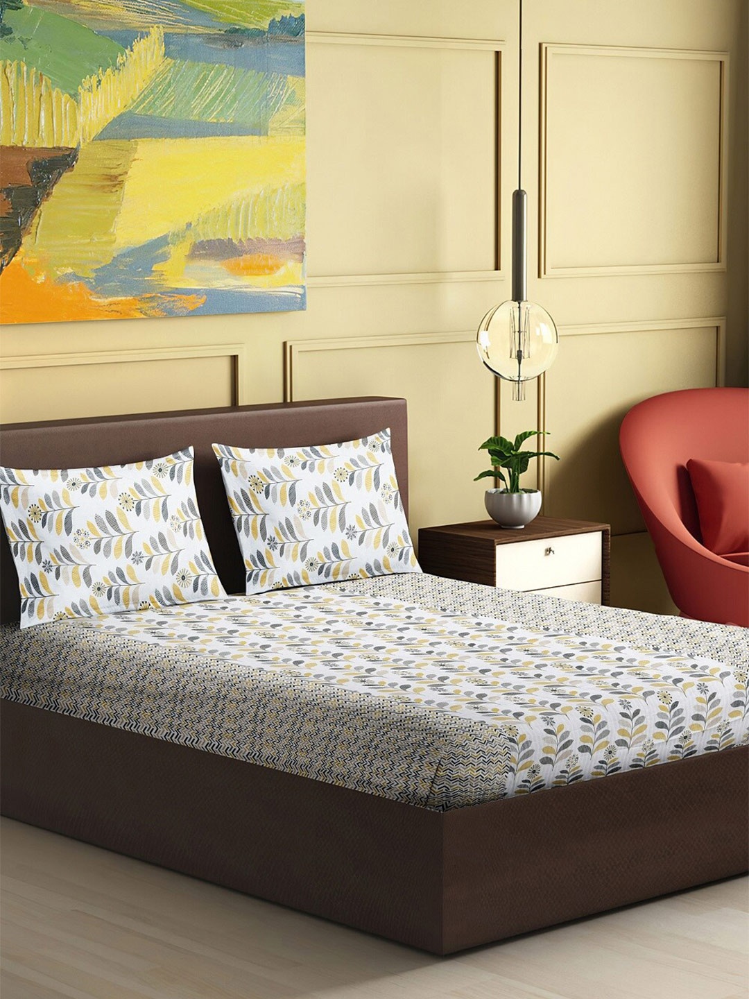 HERE&NOW Amara White & Yellow Floral Polycotton 120 TC King Bedsheet With 2 Pillow Covers
HERE&NOW Amara White & Yellow Floral Polycotton 120 TC King Bedsheet With 2 Pillow Covers