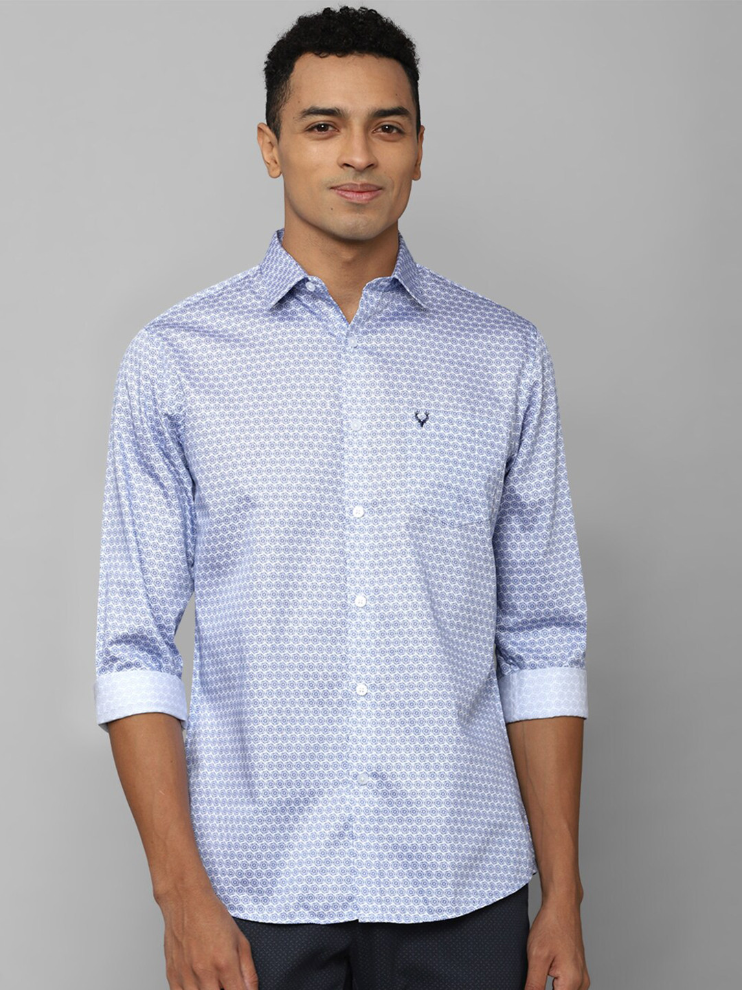 Allen Solly Slim Fit Geometric Printed Pure Cotton Casual Shirt, White
Allen Solly Slim Fit Geometric Printed Pure Cotton Casual Shirt, White