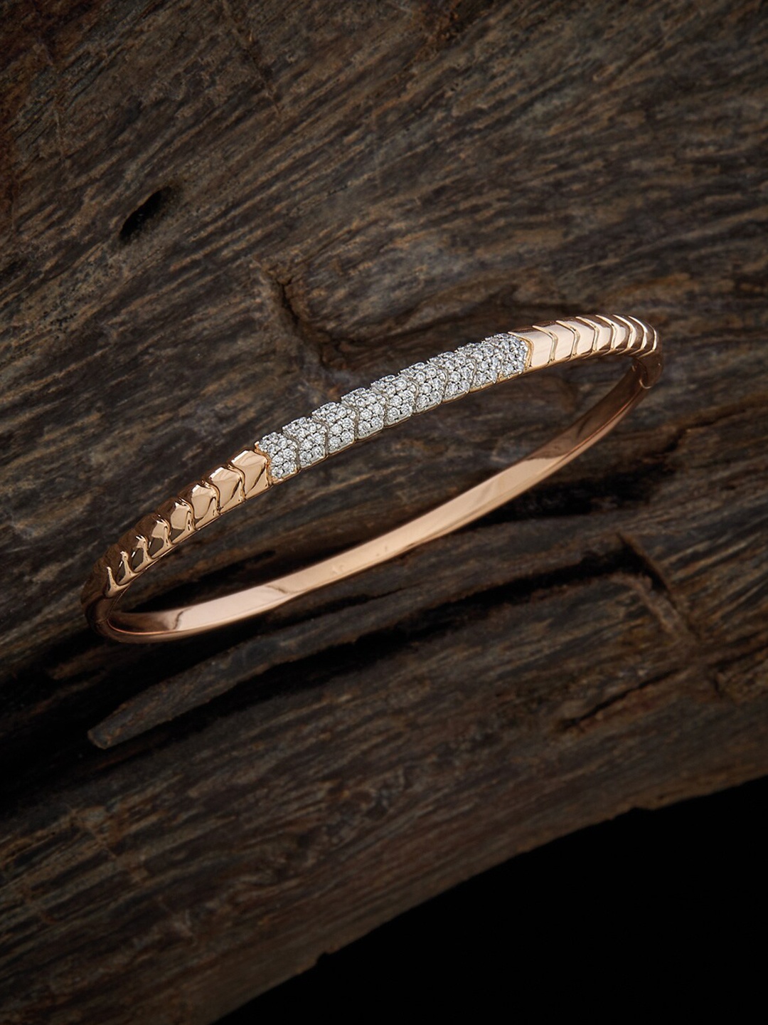 Kushal's Fashion Jewellery Women Rhodium-Plated Cubic Zirconia-Studded Kada Bracelet, Rose gold
Kushal's Fashion Jewellery Women Rhodium-Plated Cubic Zirconia-Studded Kada Bracelet, Rose gold