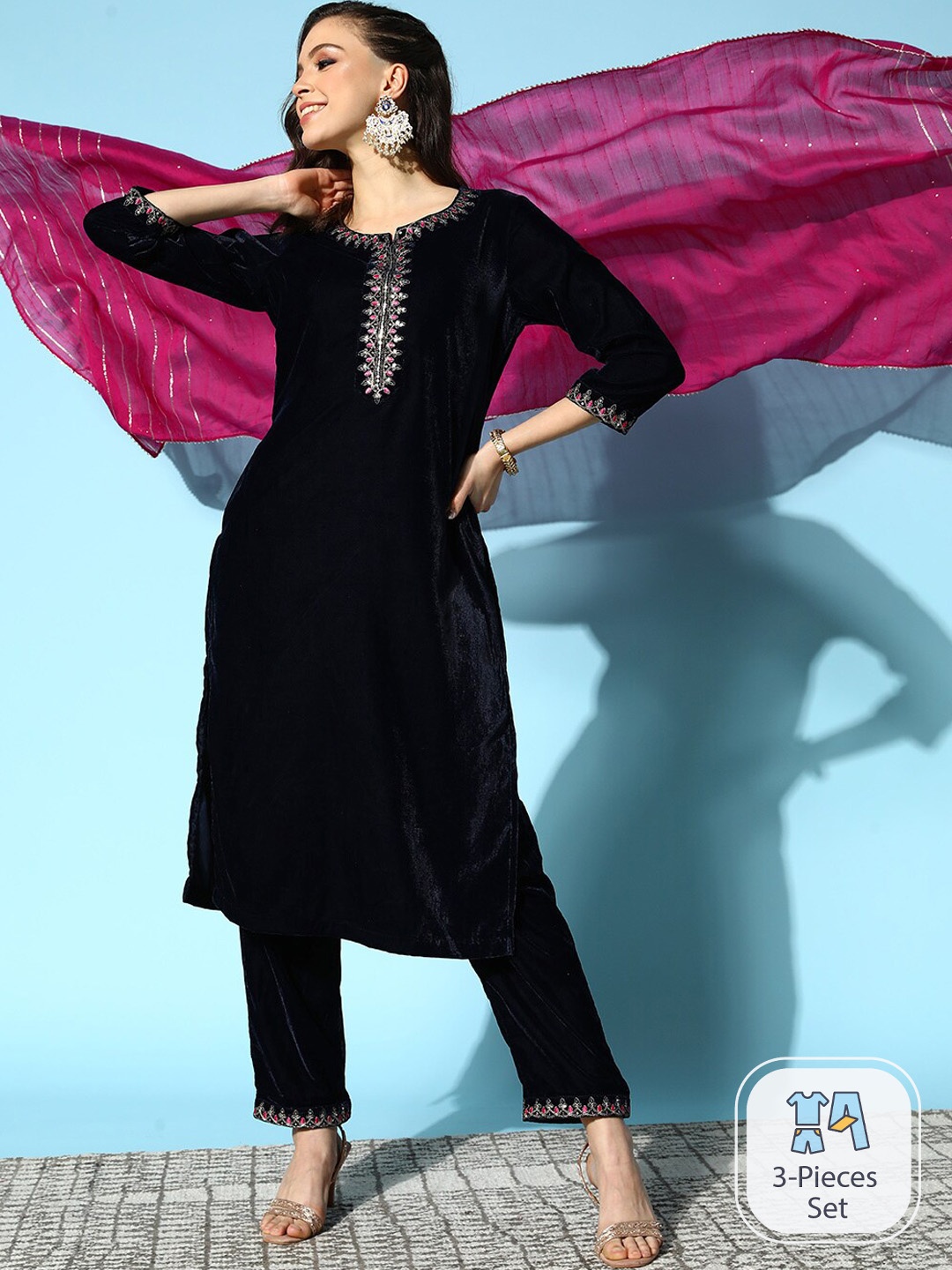 Ishin Ethnic Motifs Yoke Design Thread Work Velvet Kurta With Trousers & Dupatta, Navy blue
Ishin Ethnic Motifs Yoke Design Thread Work Velvet Kurta With Trousers & Dupatta, Navy blue