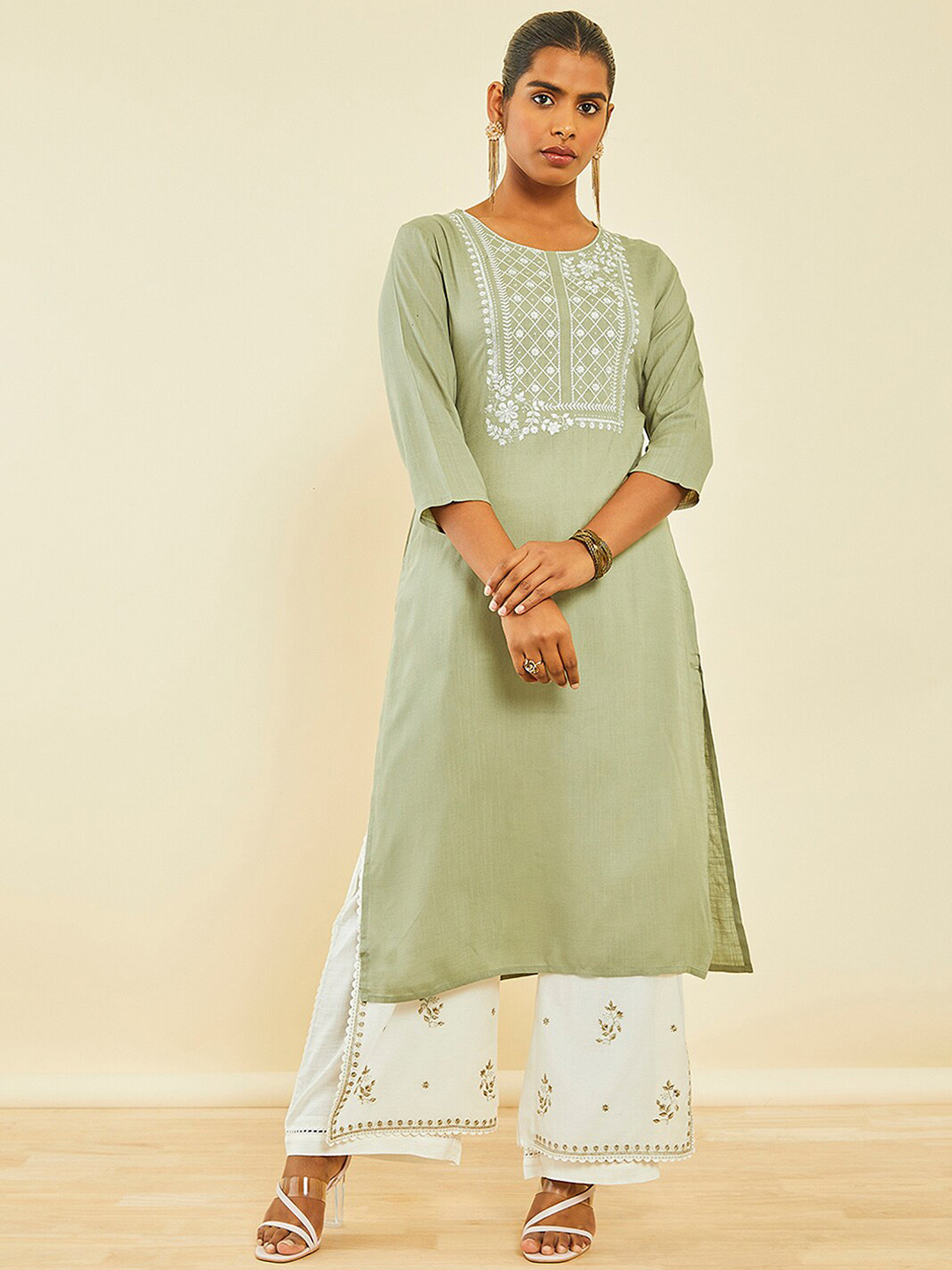 Soch Ethnic Motifs Yoke Design Thread Work Round Neck Straight Kurta and Palazzos, Olive
Soch Ethnic Motifs Yoke Design Thread Work Round Neck Straight Kurta and Palazzos, Olive